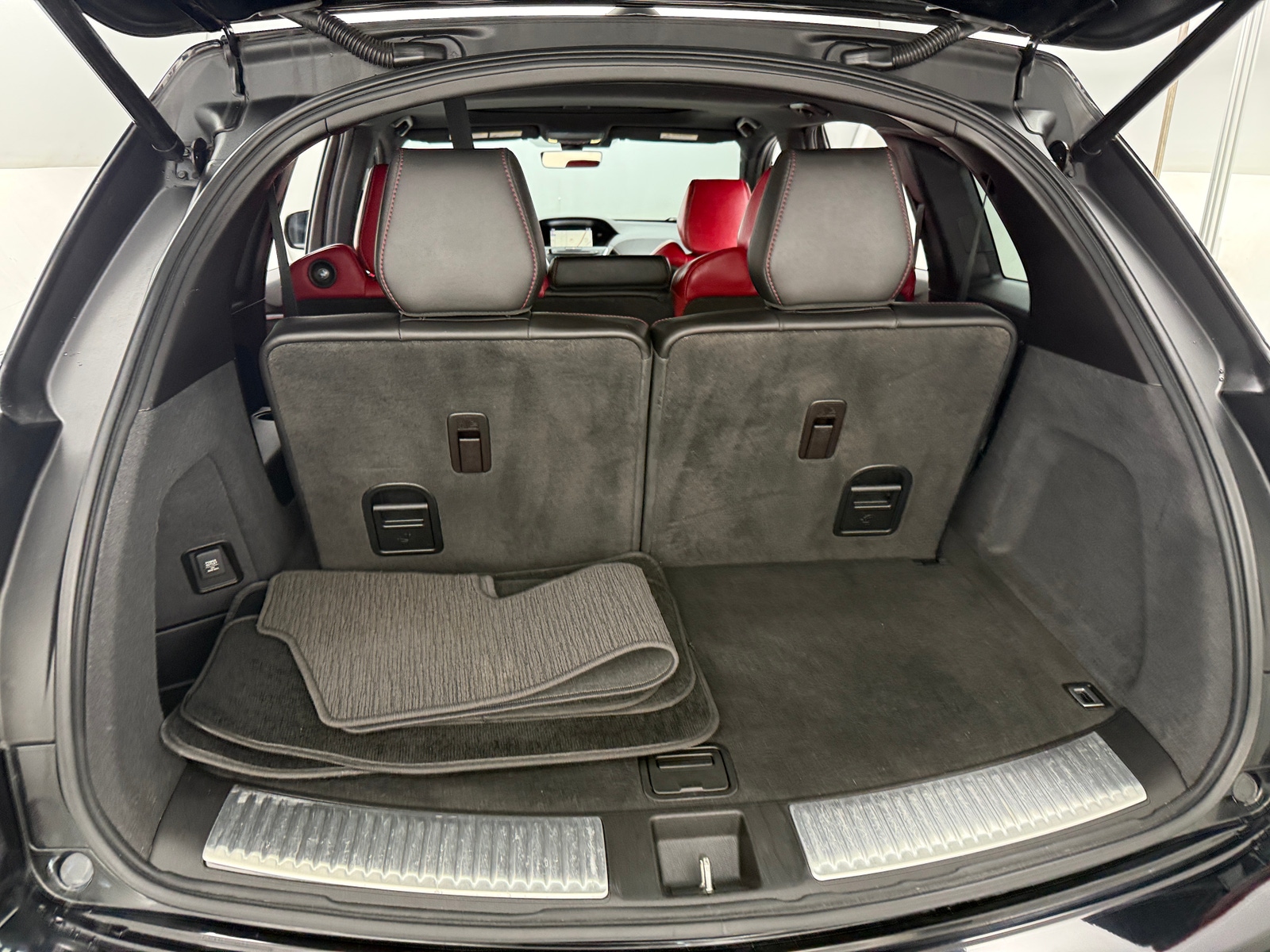 Thumbnail: 2019 Acura MDX - 6