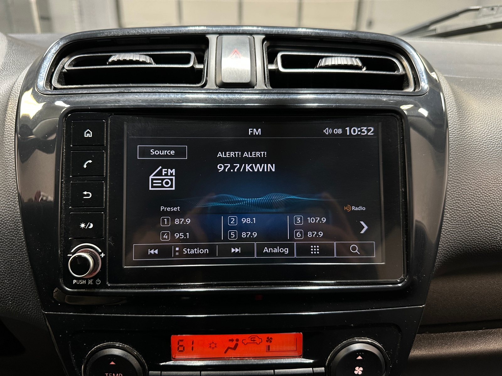 Thumbnail: 2023 Mitsubishi Mirage G4 - 4