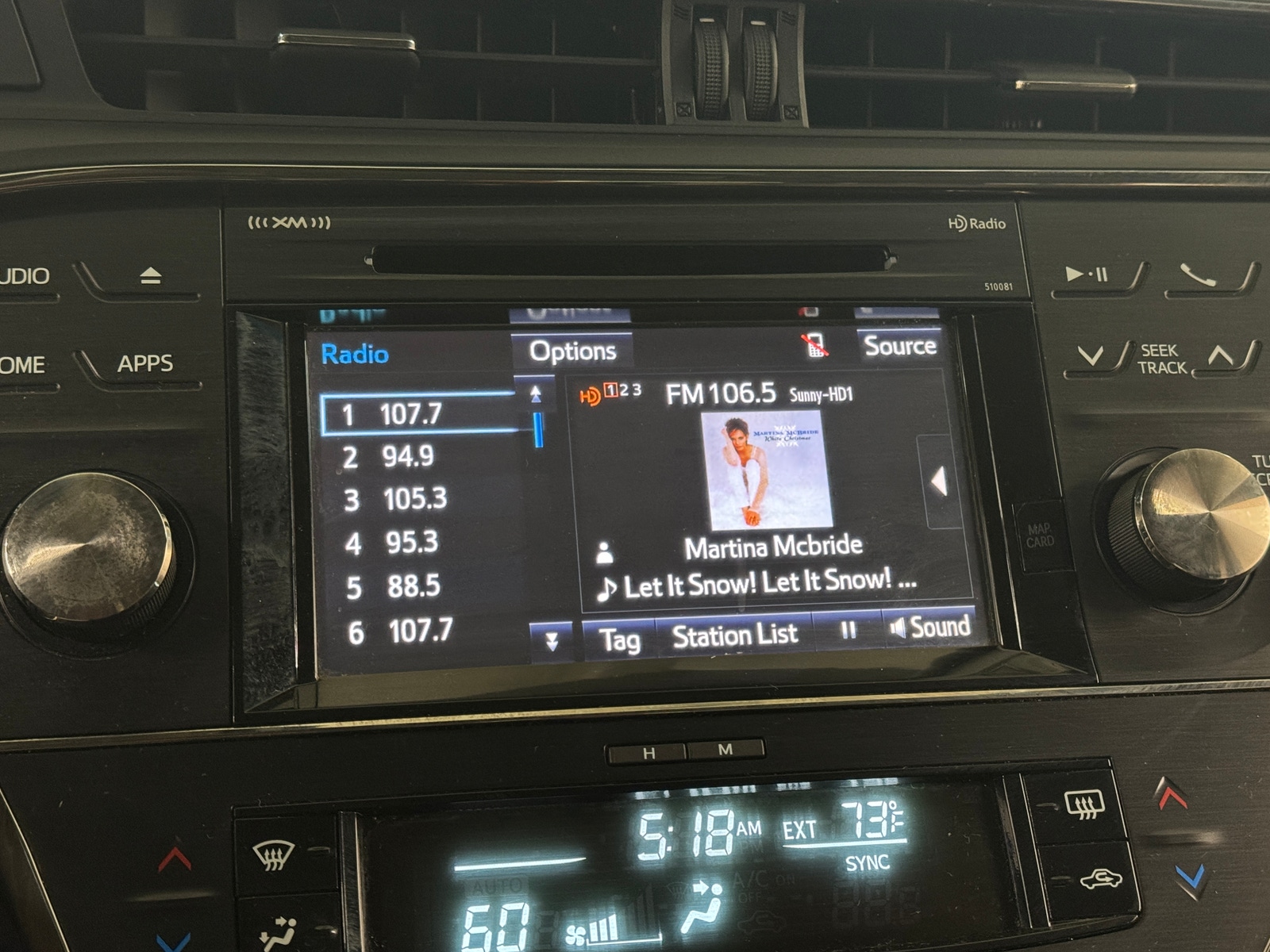 Thumbnail: 2015 Toyota Avalon - 3