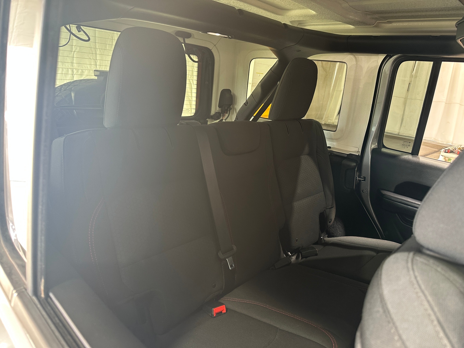 Thumbnail: 2018 Jeep Wrangler - 6