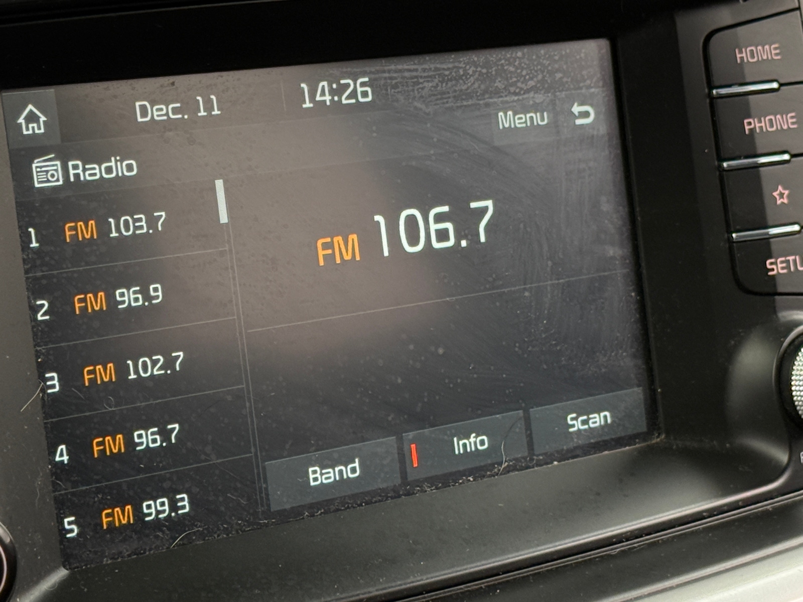 Thumbnail: 2019 Kia Sorento - 4