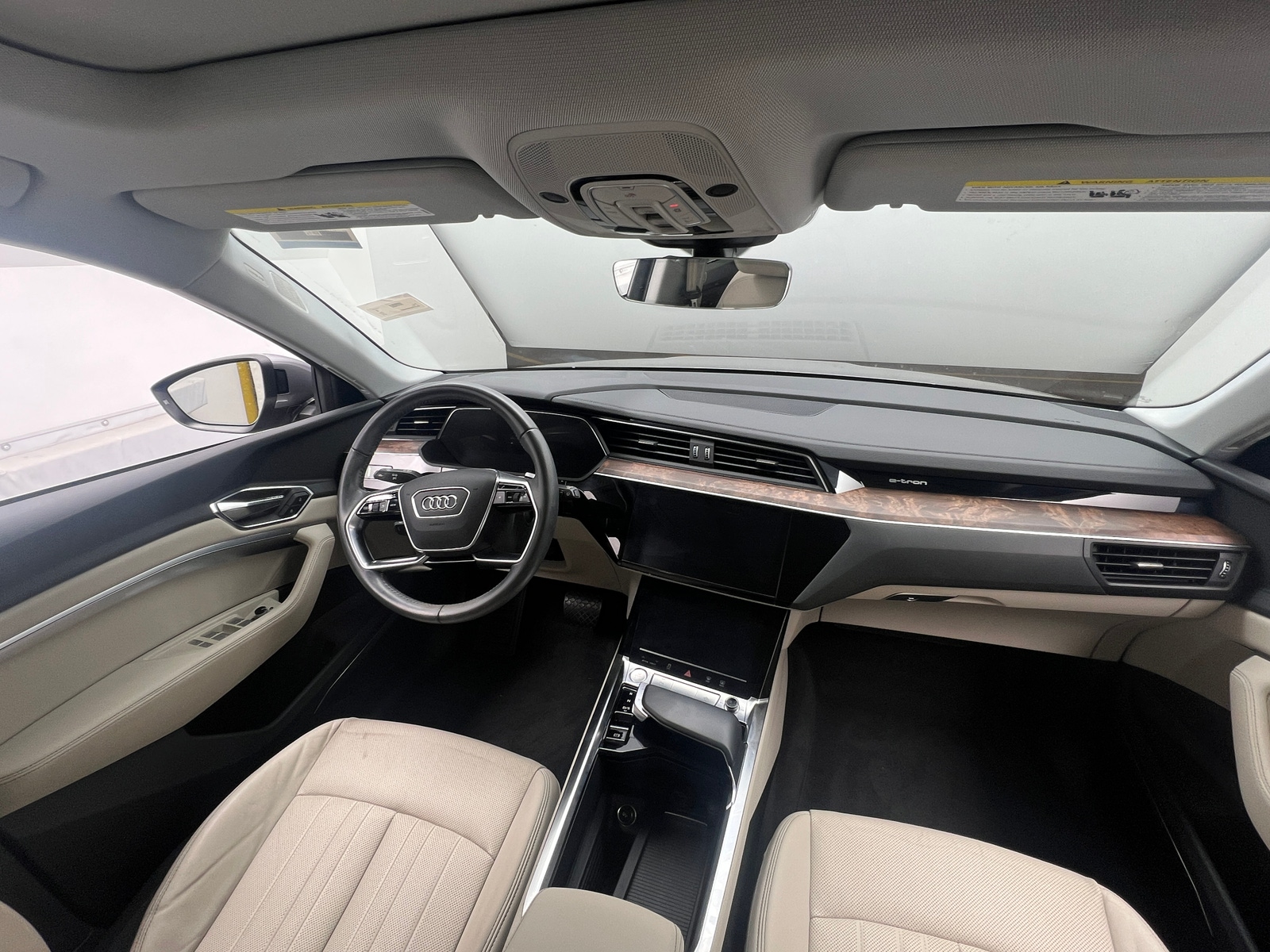 Thumbnail: 2019 Audi e-tron - 2