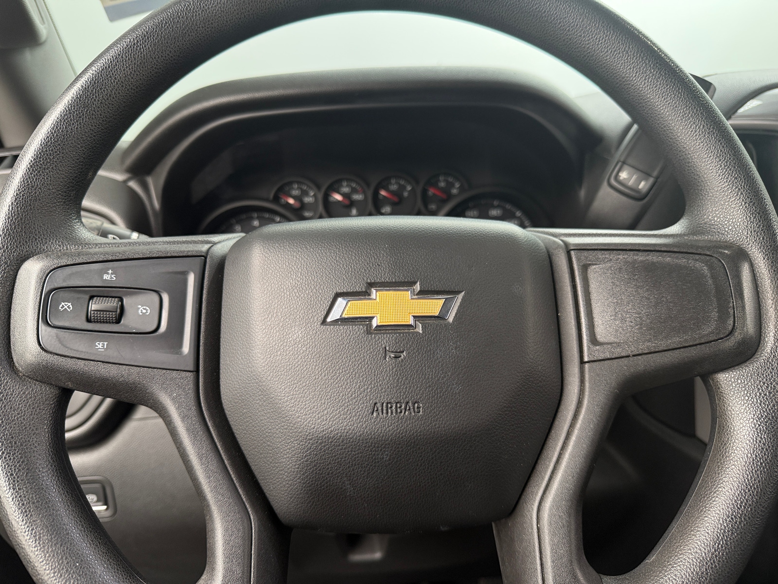 Thumbnail: 2019 Chevrolet Silverado 1500 - 5