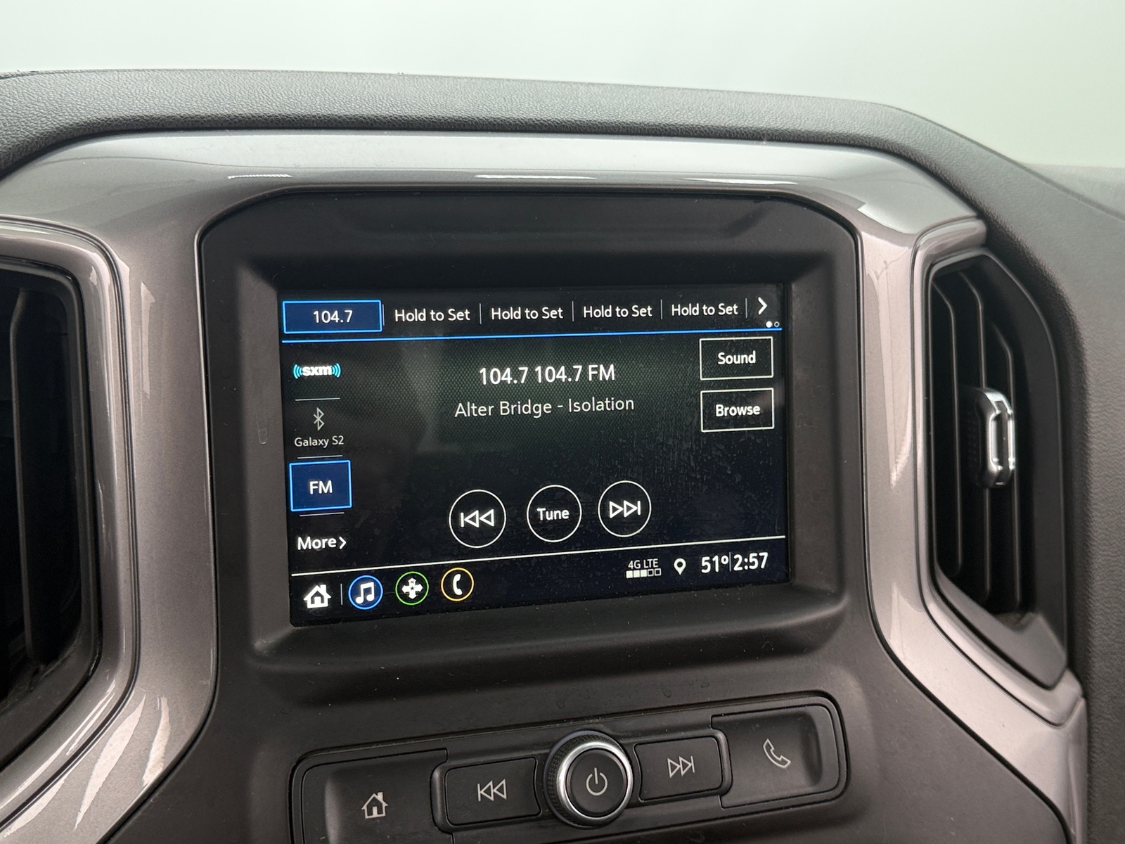 Thumbnail: 2019 Chevrolet Silverado 1500 - 4