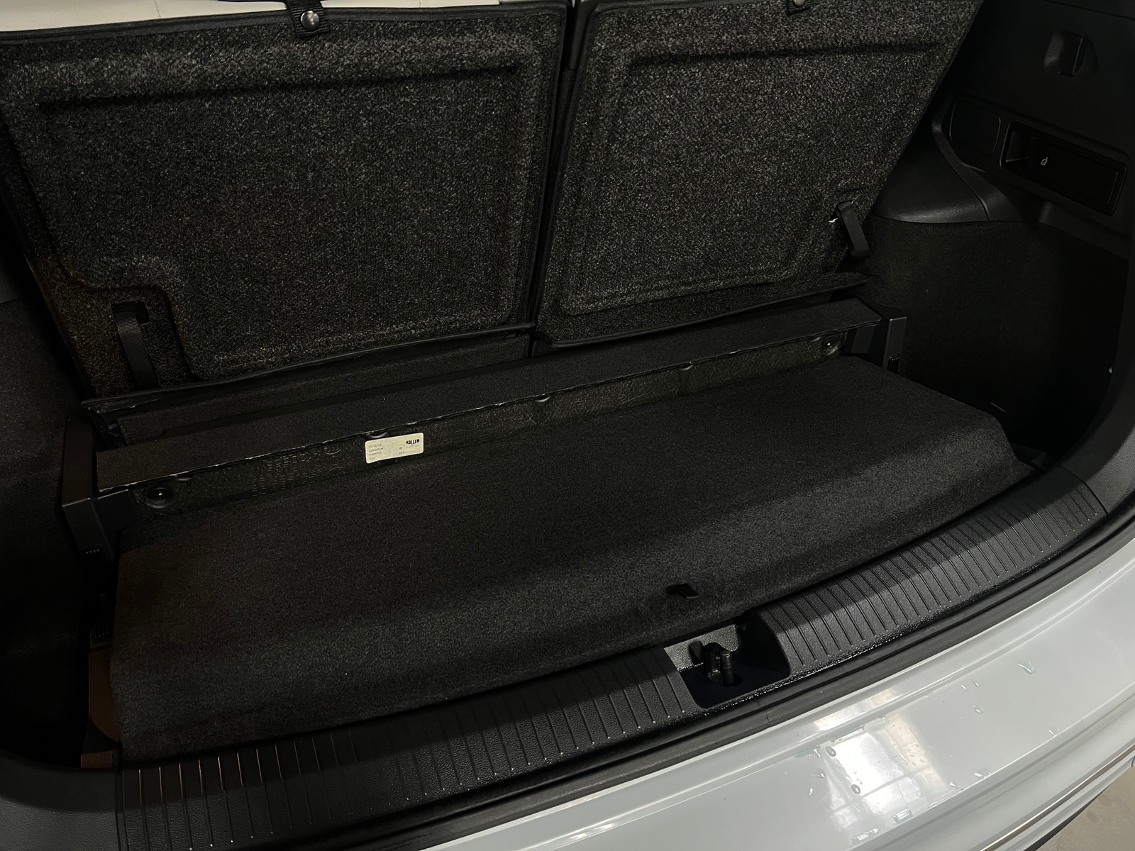 Thumbnail: 2019 Volkswagen Tiguan - 6