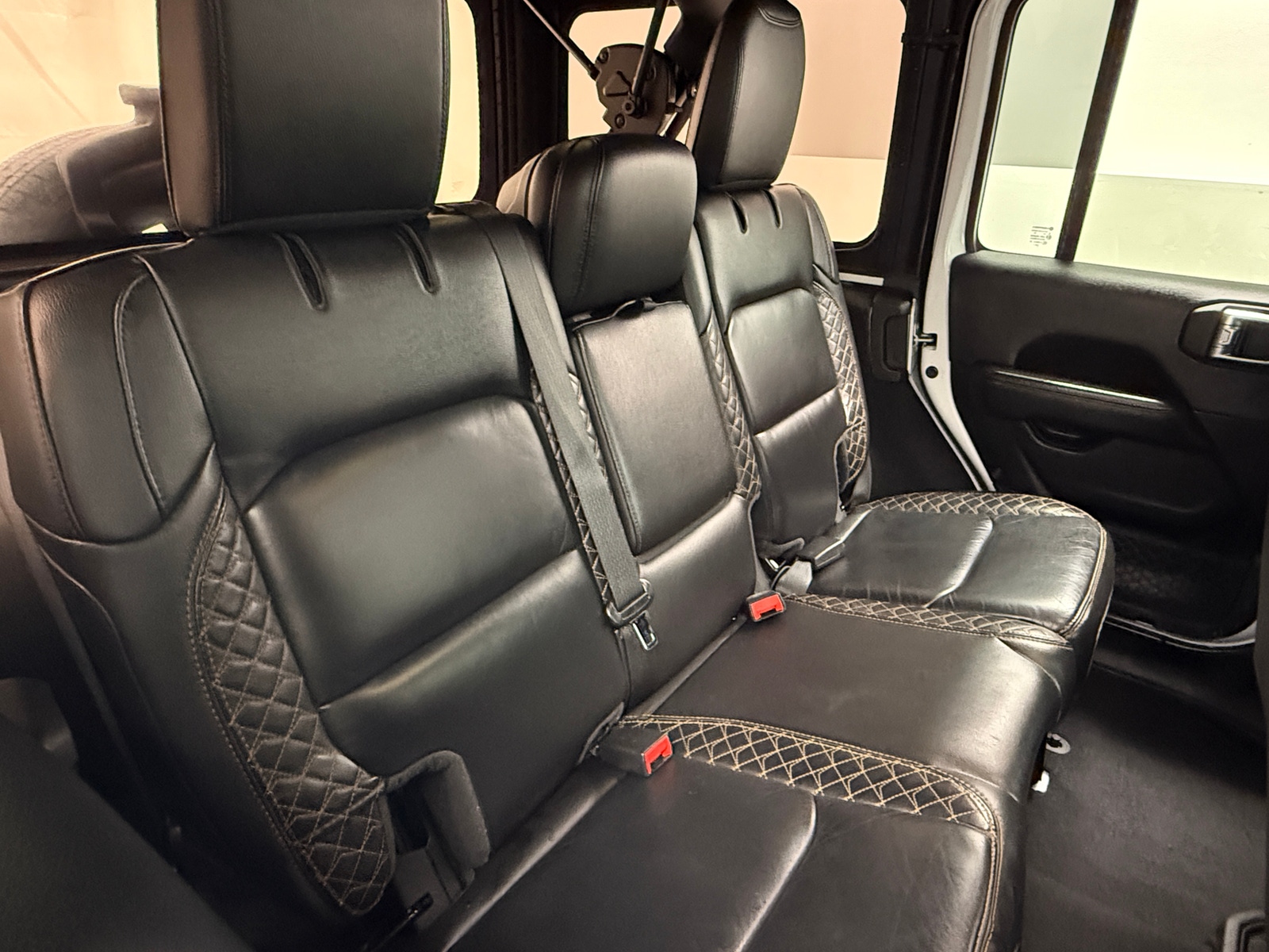 Thumbnail: 2021 Jeep Wrangler - 5