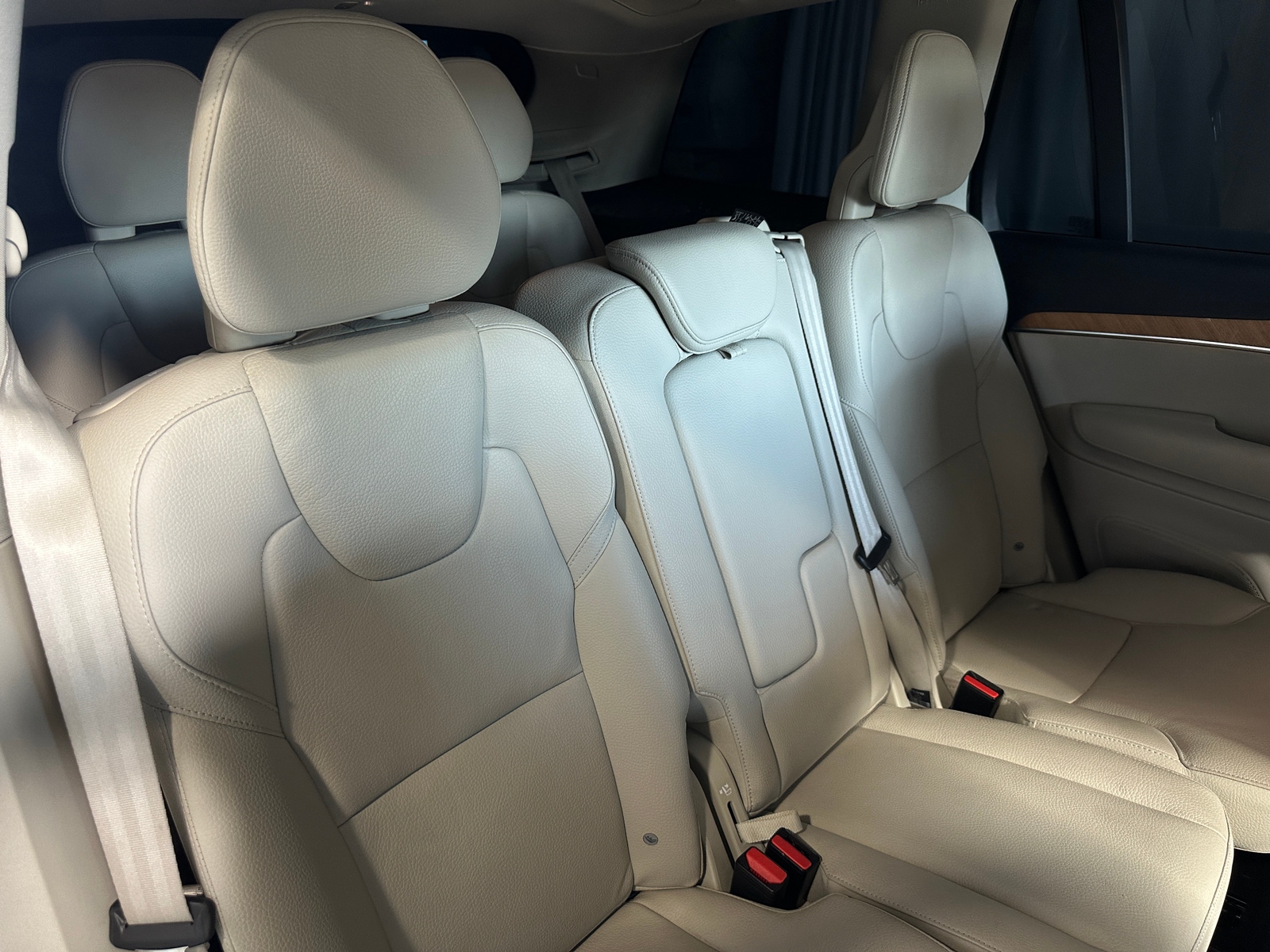 Thumbnail: 2022 Volvo XC90 - 5