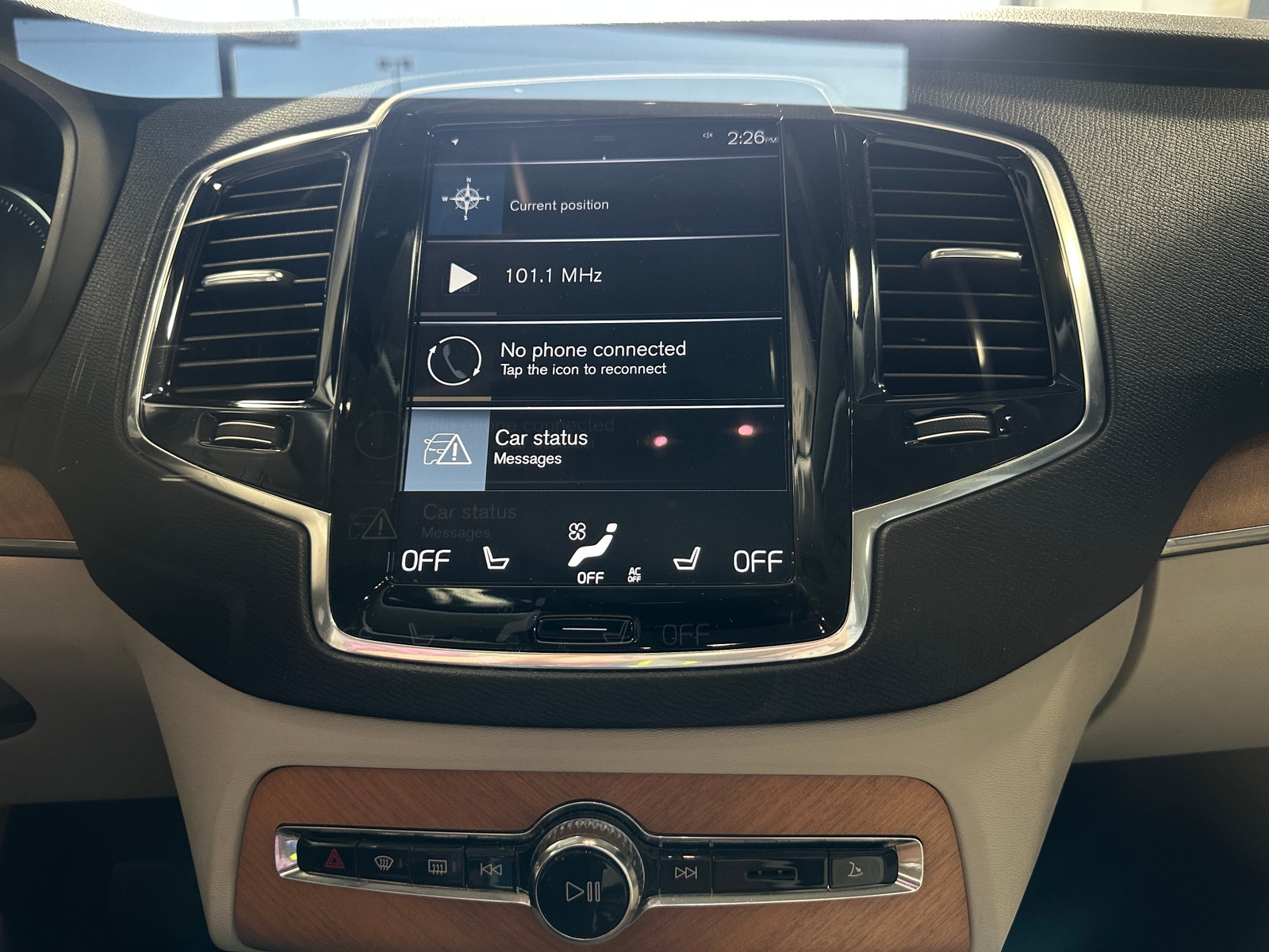 Thumbnail: 2022 Volvo XC90 - 3