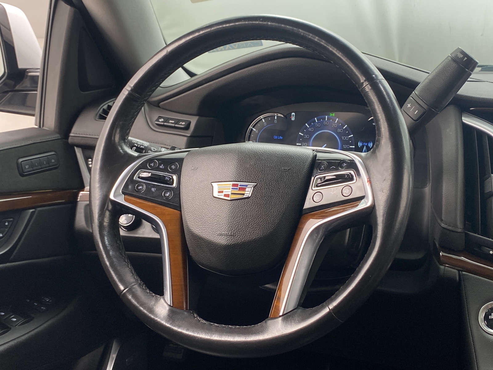 Thumbnail: 2020 Cadillac Escalade - 4