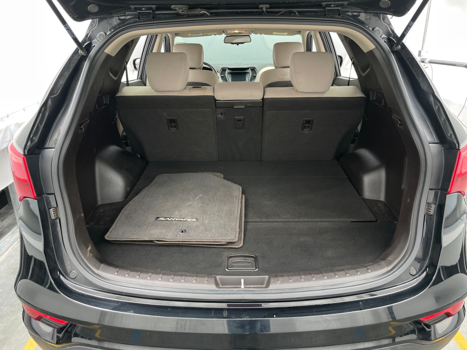 Thumbnail: 2018 Hyundai Santa Fe - 7