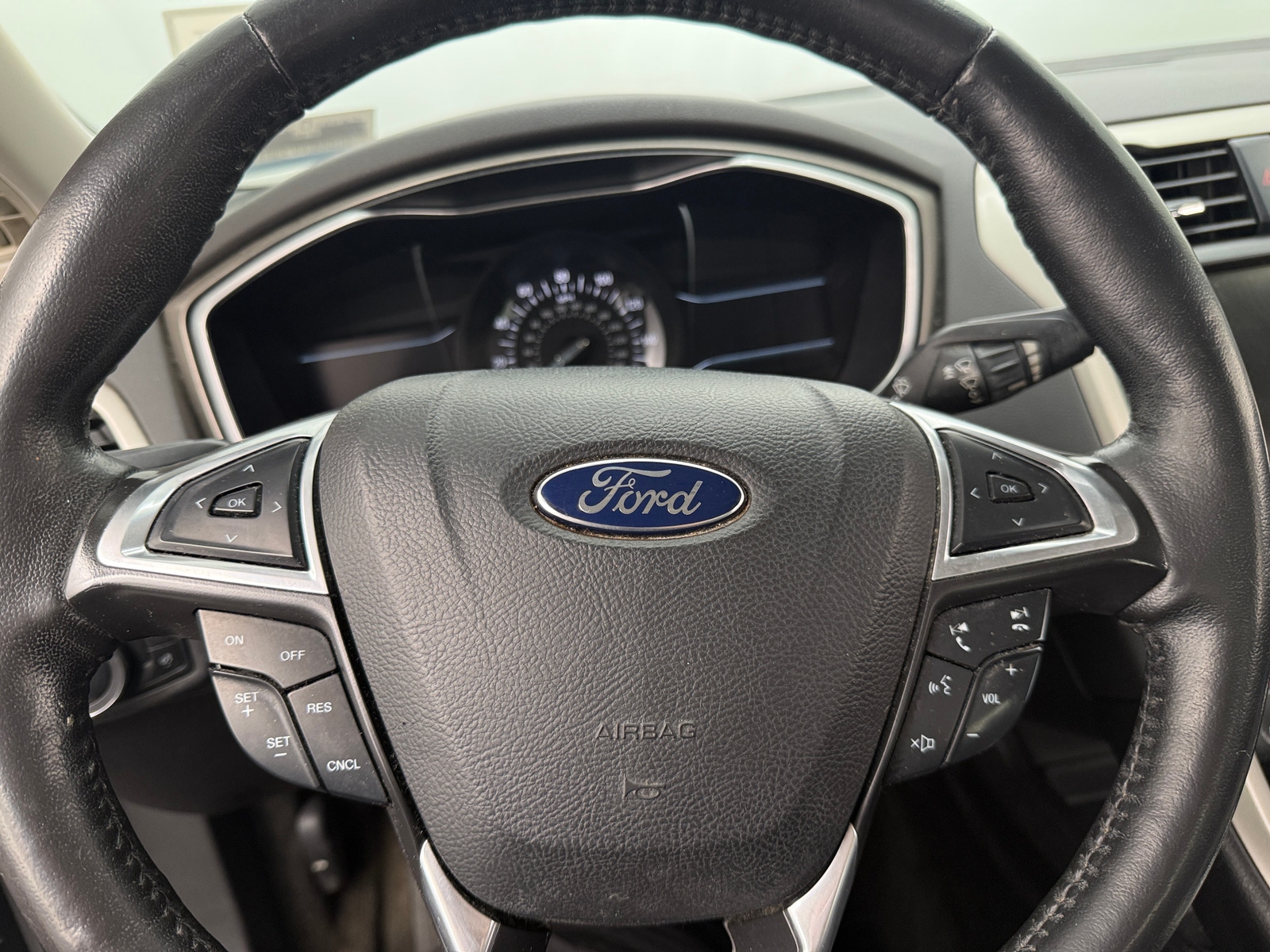 Thumbnail: 2015 Ford Fusion - 5