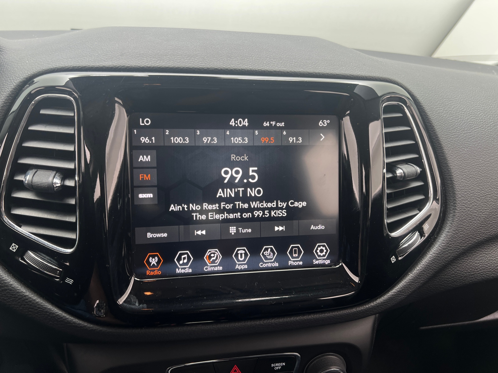 Thumbnail: 2019 Jeep Compass - 3