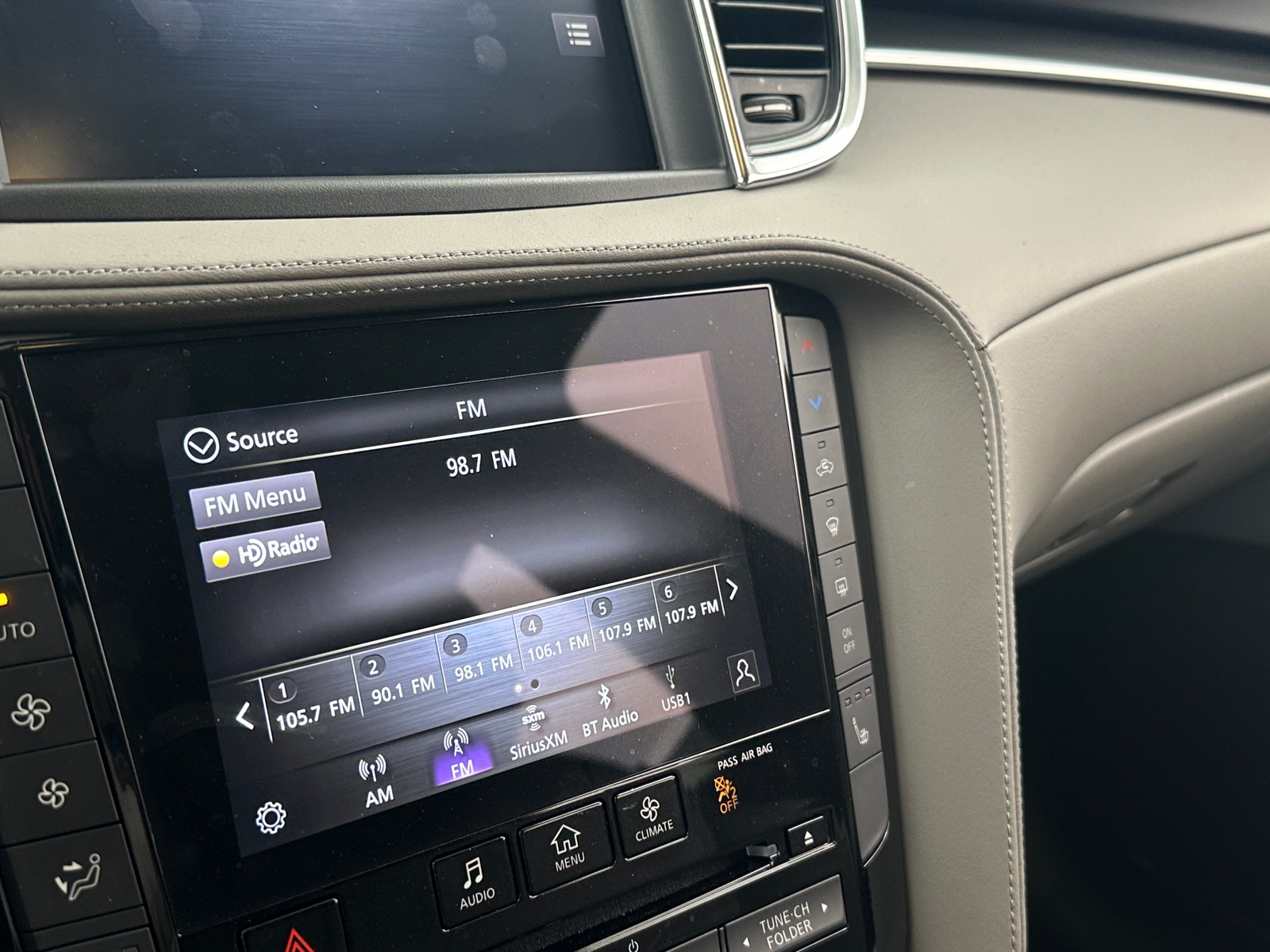 Thumbnail: 2024 INFINITI QX50 - 3