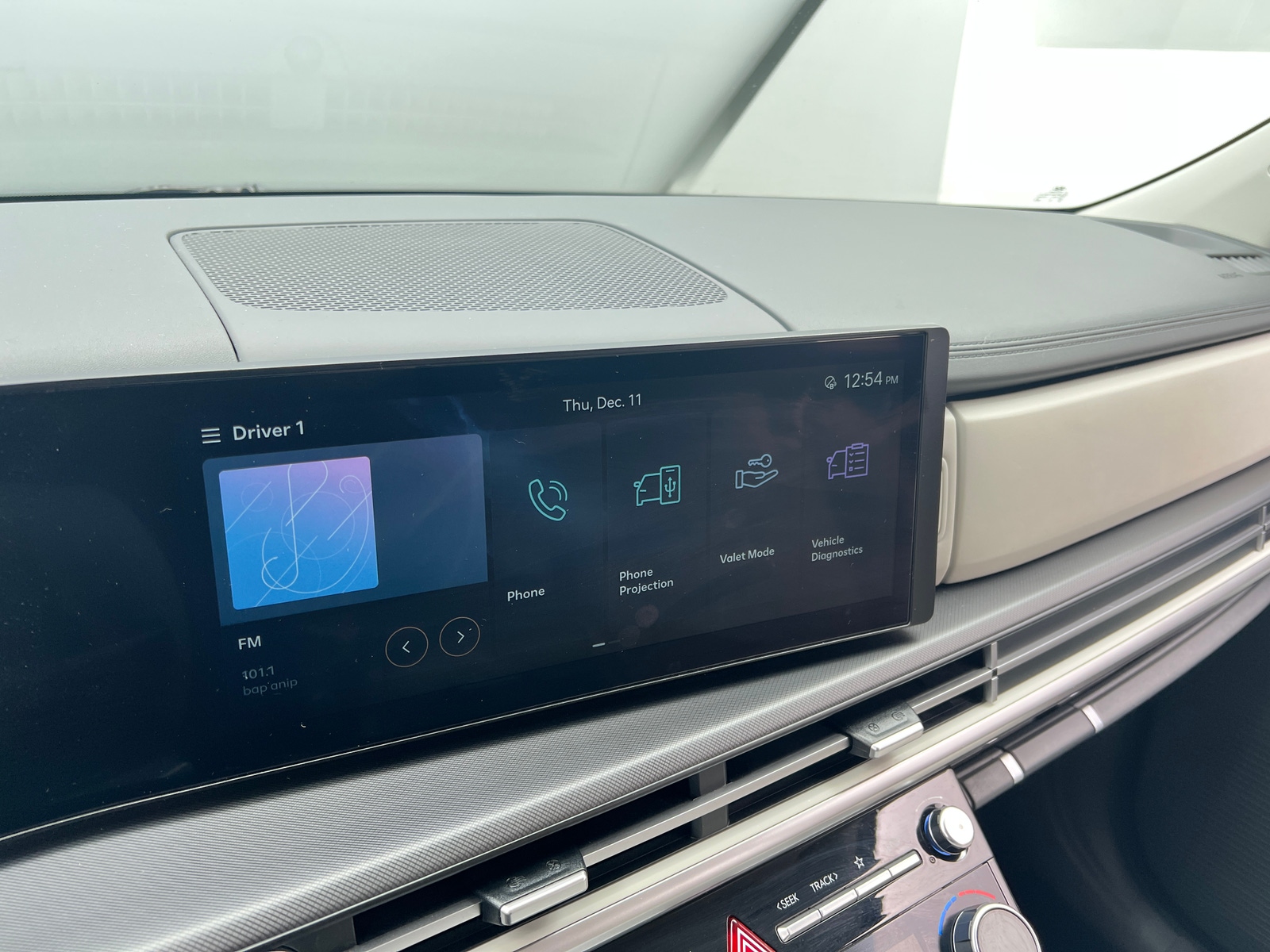 Thumbnail: 2024 Hyundai Santa Fe - 3