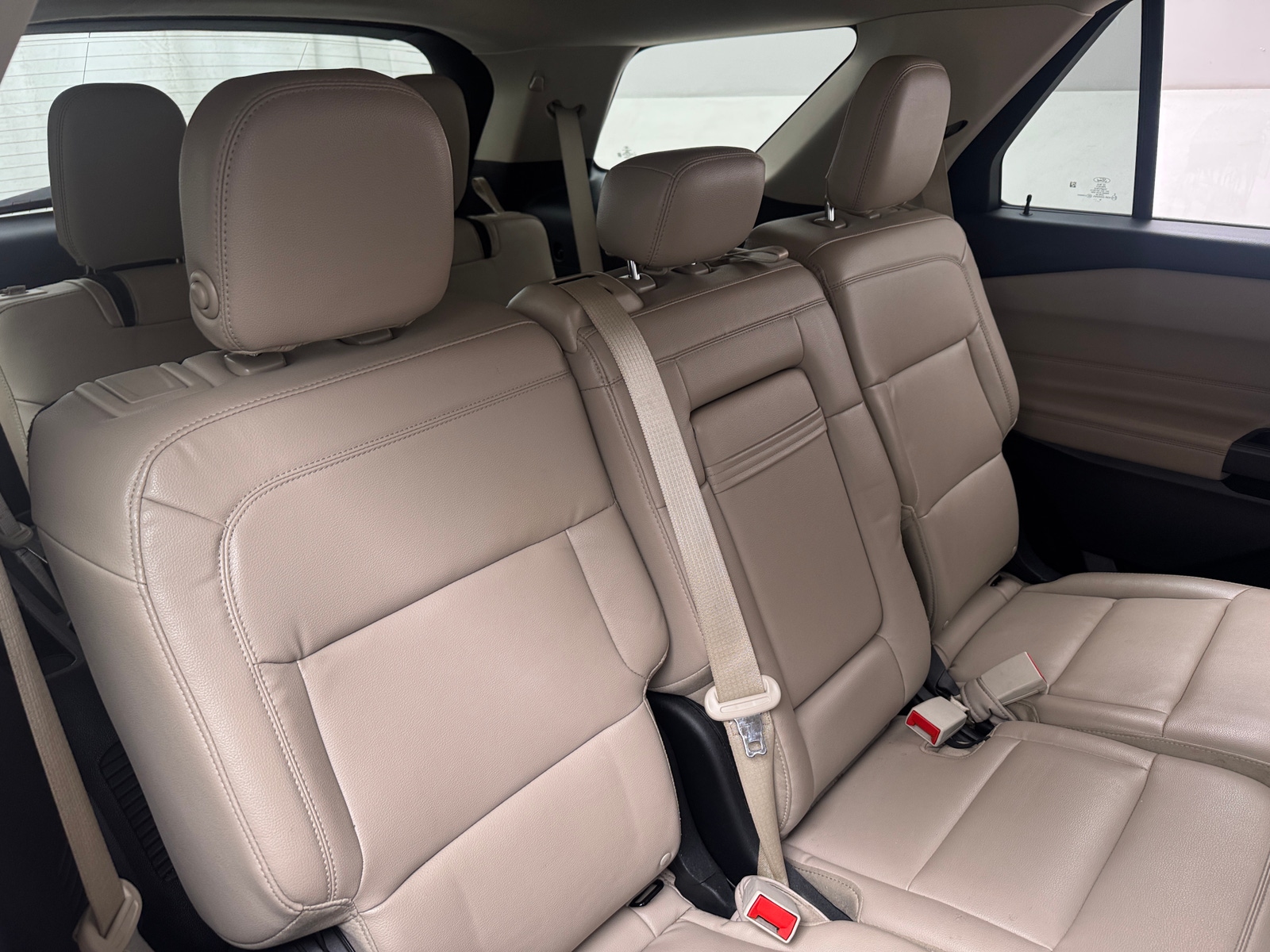 Thumbnail: 2020 Ford Explorer - 6