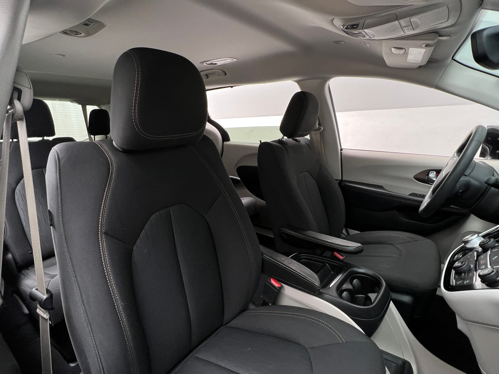 Thumbnail: 2018 Chrysler Pacifica - 2