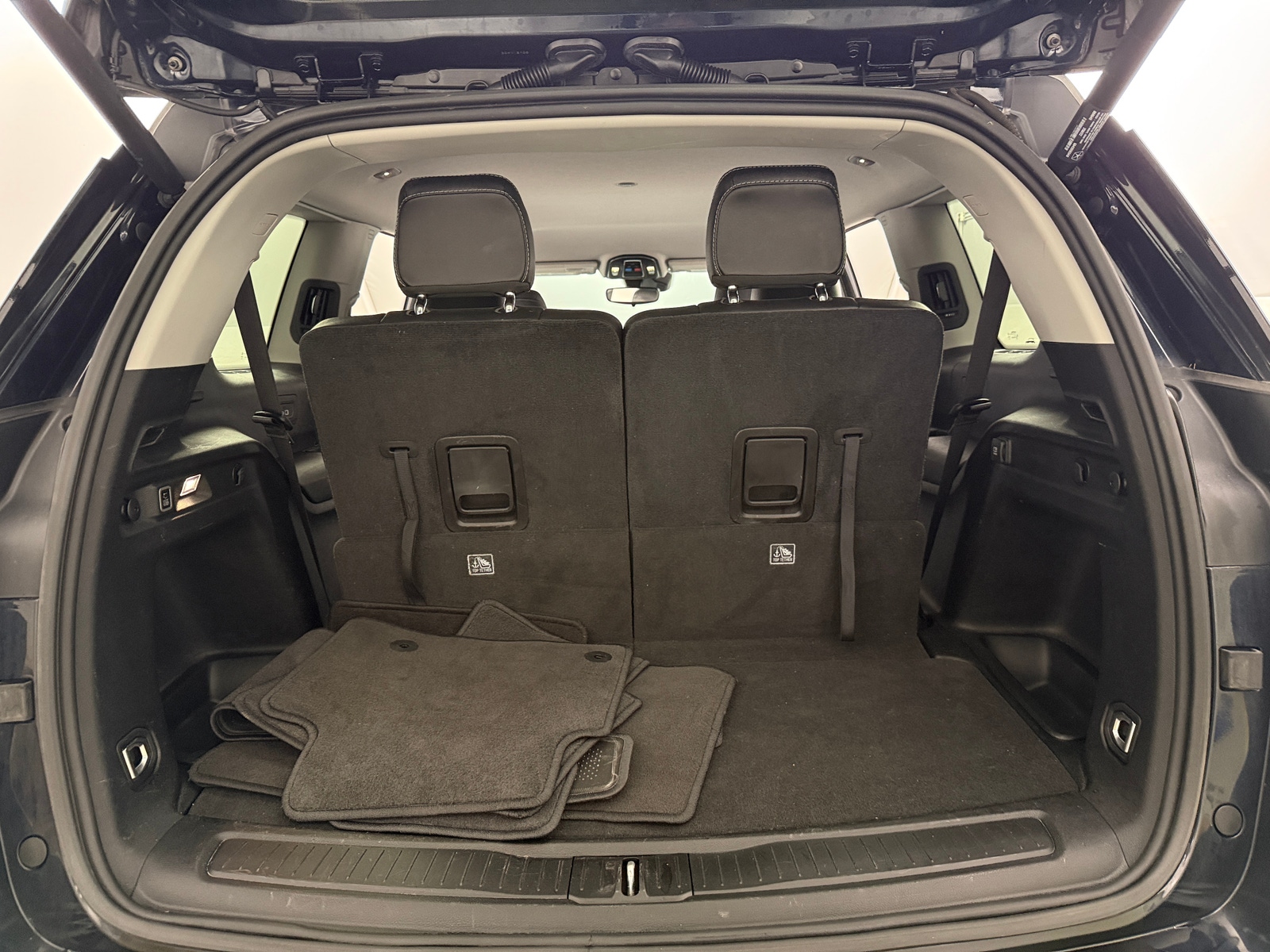 Thumbnail: 2023 Jeep Grand Cherokee L - 6