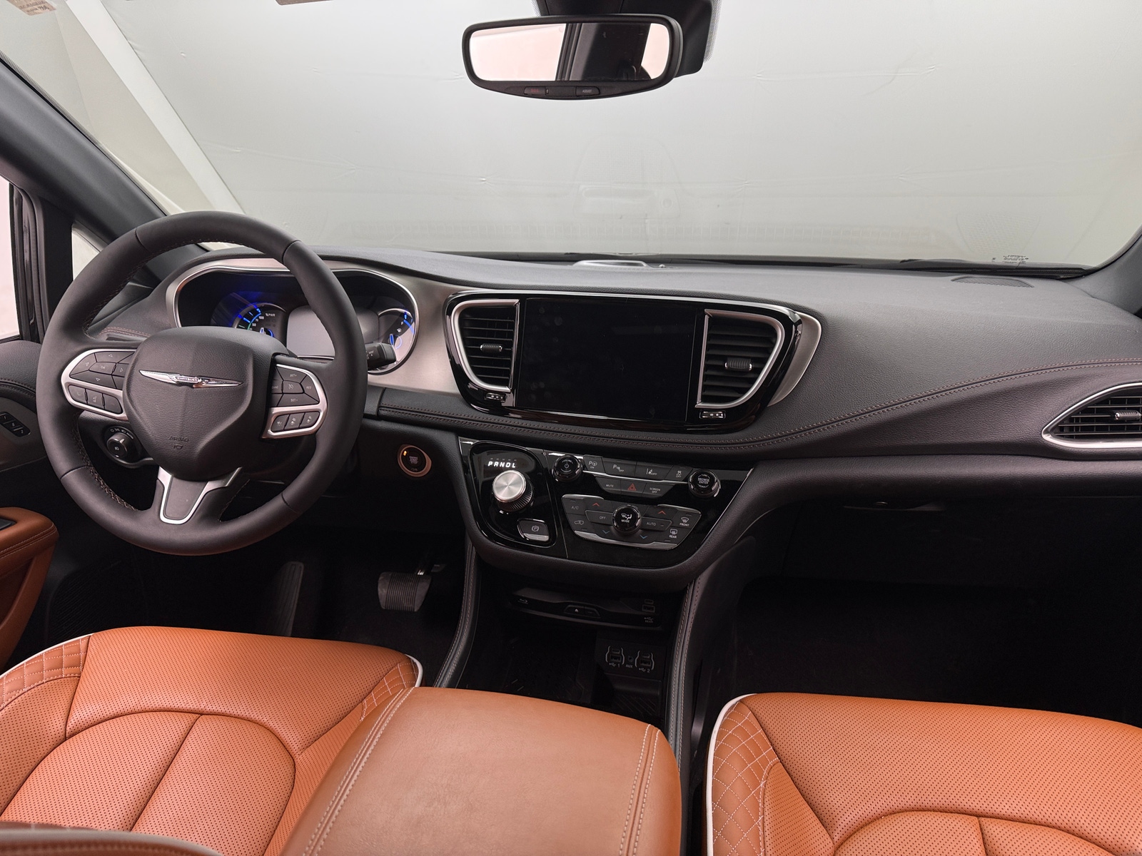 Thumbnail: 2025 Chrysler Pacifica - 2