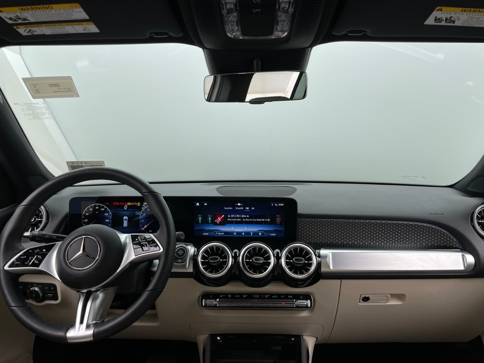 Thumbnail: 2025 Mercedes-Benz GLB - 2