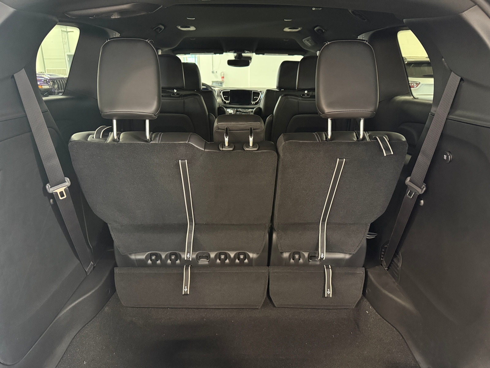 Thumbnail: 2026 Chrysler Pacifica - 6