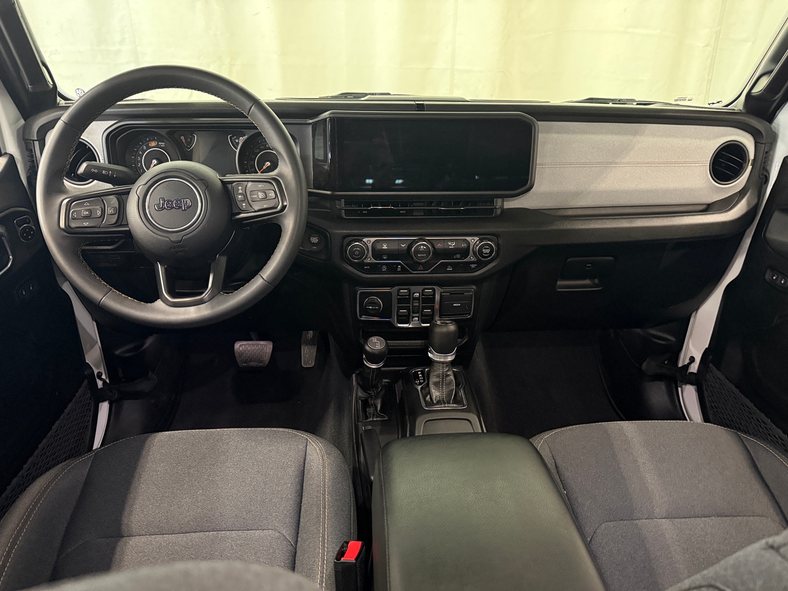 Thumbnail: 2024 Jeep Wrangler - 3