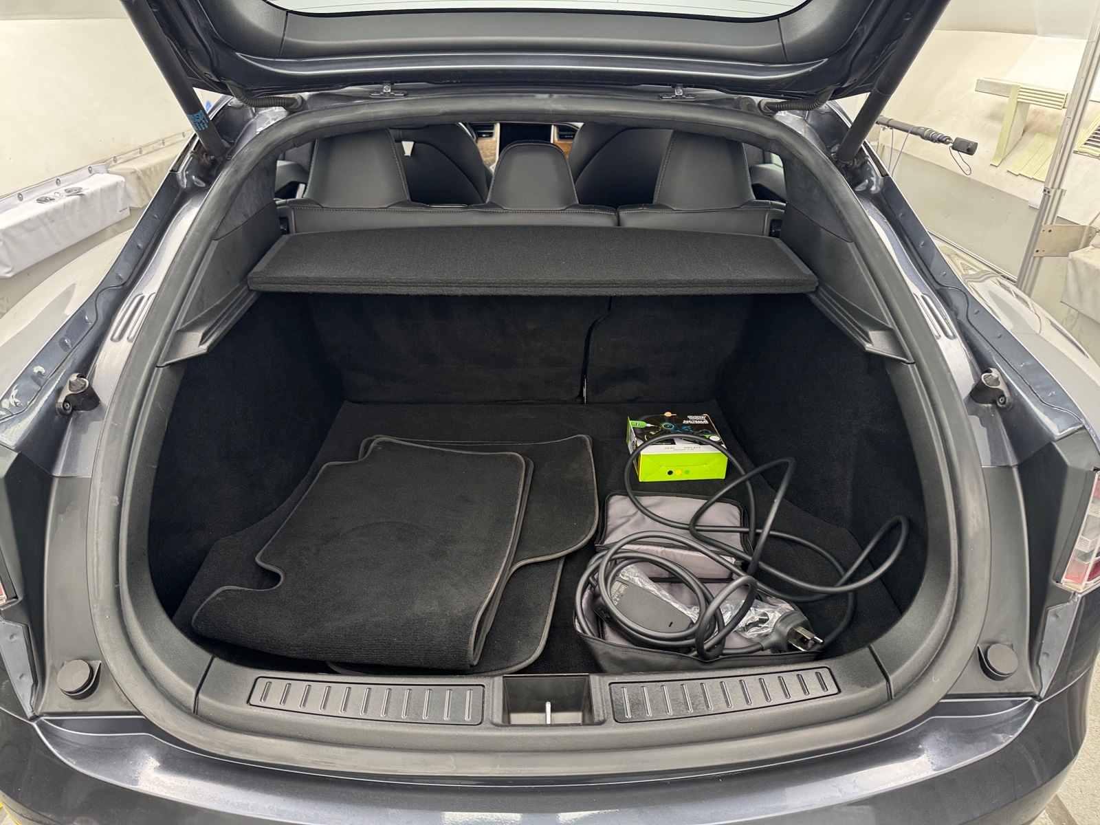 Thumbnail: 2020 Tesla Model S - 6