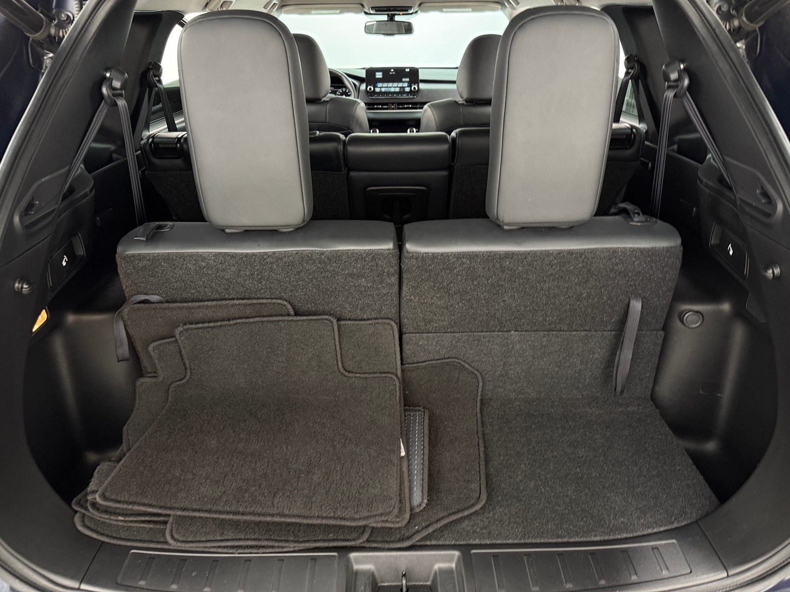 Thumbnail: 2024 Mitsubishi Outlander - 6