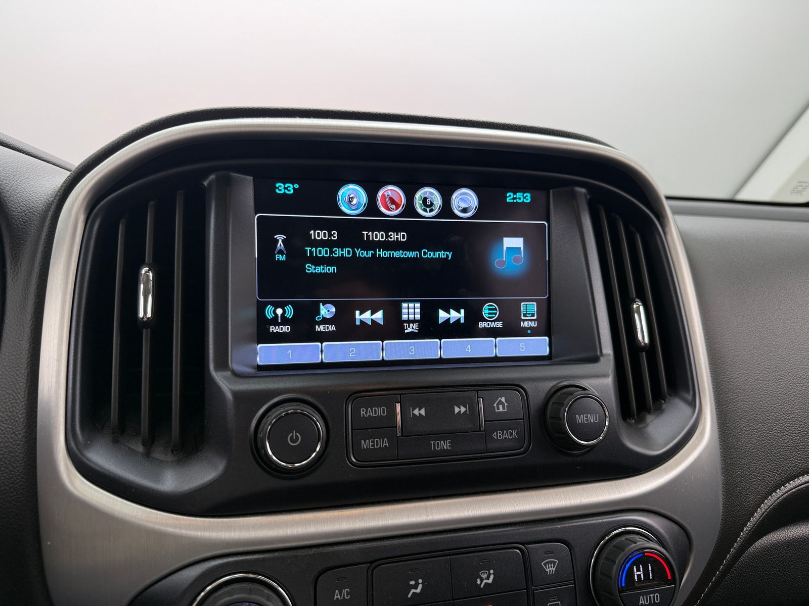 Thumbnail: 2017 GMC Canyon - 3