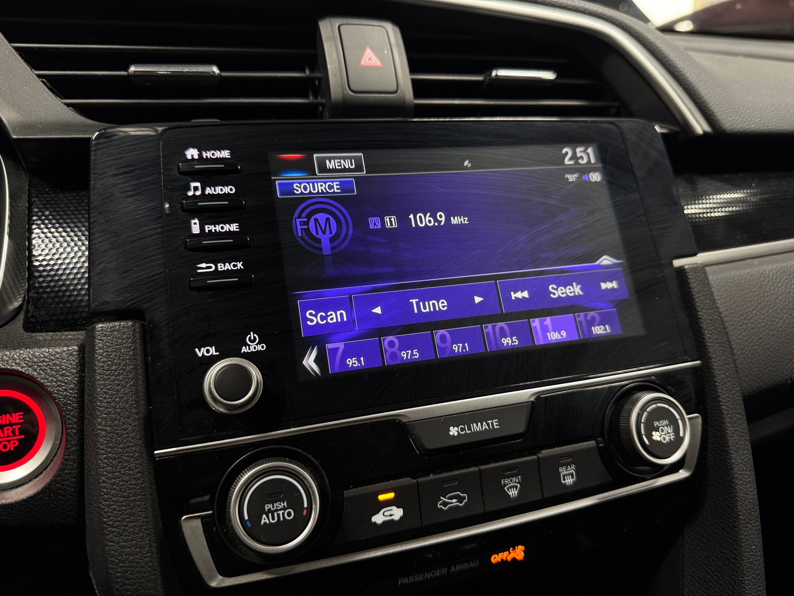 Thumbnail: 2019 Honda Civic - 3