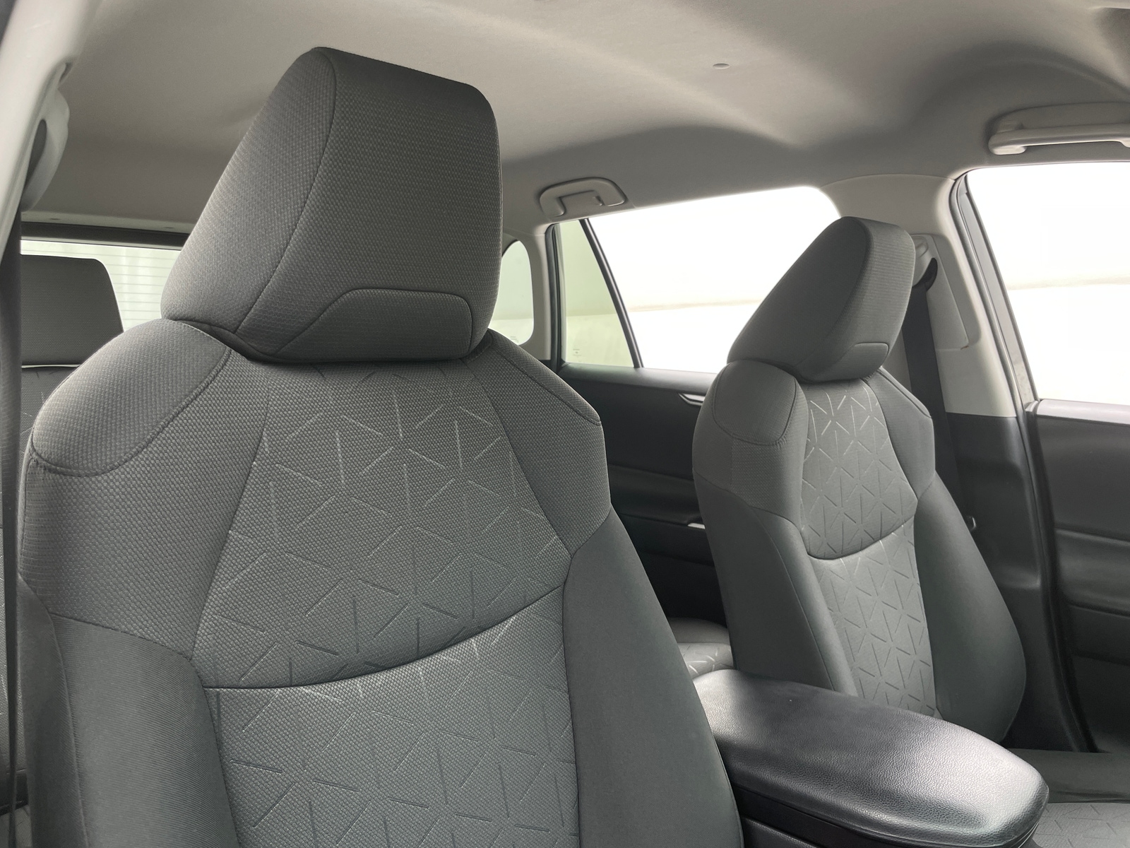 Thumbnail: 2020 Toyota RAV4 - 2