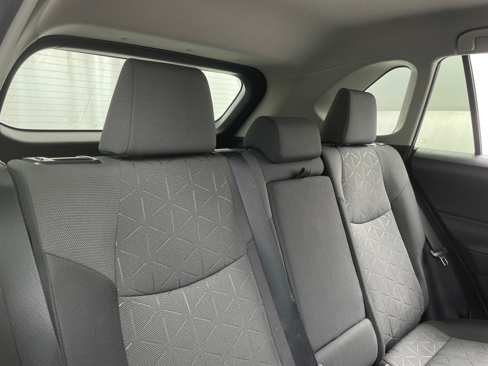 Thumbnail: 2020 Toyota RAV4 - 6