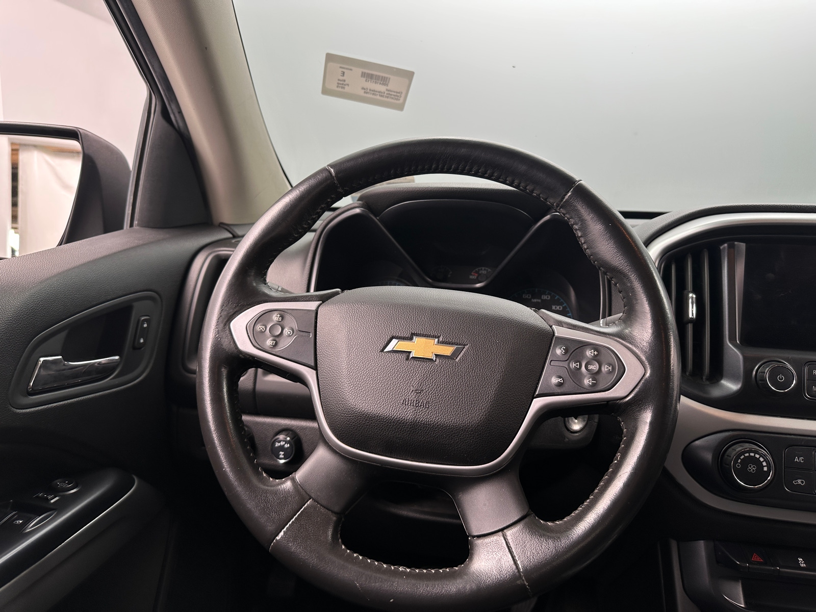 Thumbnail: 2015 Chevrolet Colorado - 5