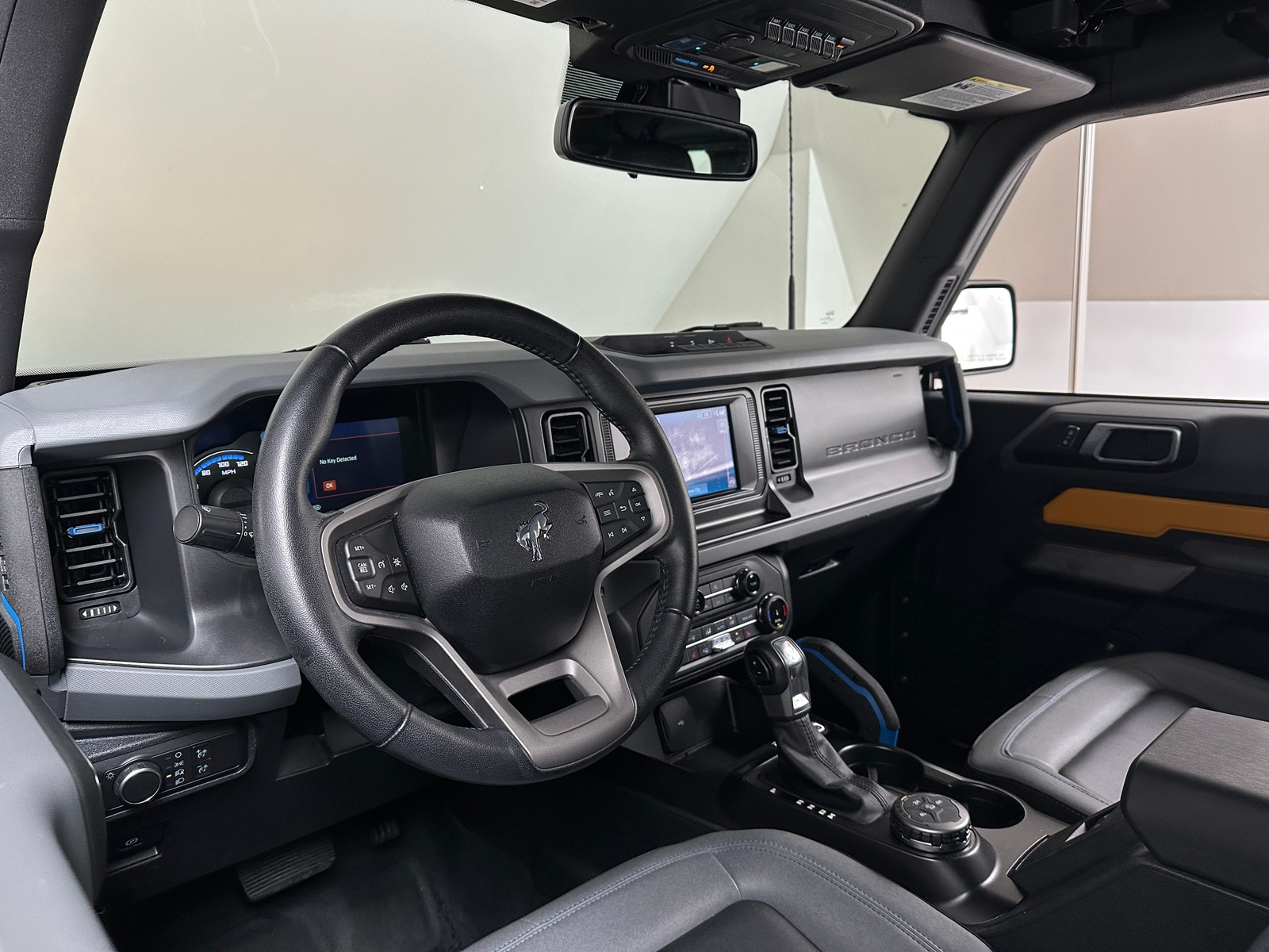 Thumbnail: 2022 Ford Bronco - 3