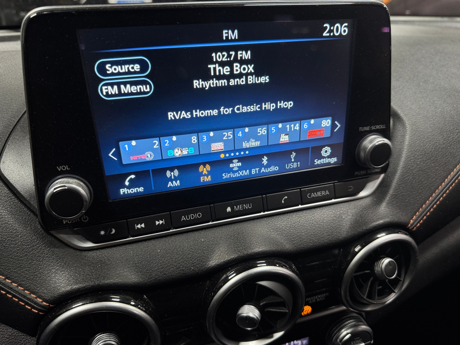 Thumbnail: 2023 Nissan Sentra - 4