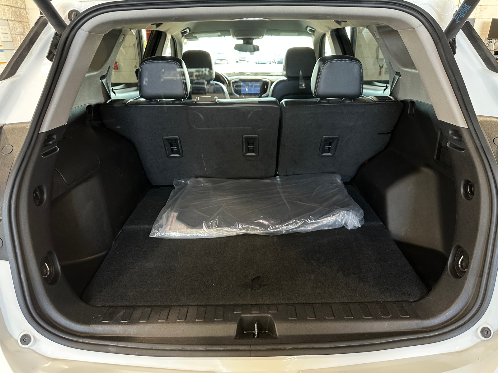 Thumbnail: 2024 GMC Terrain - 6