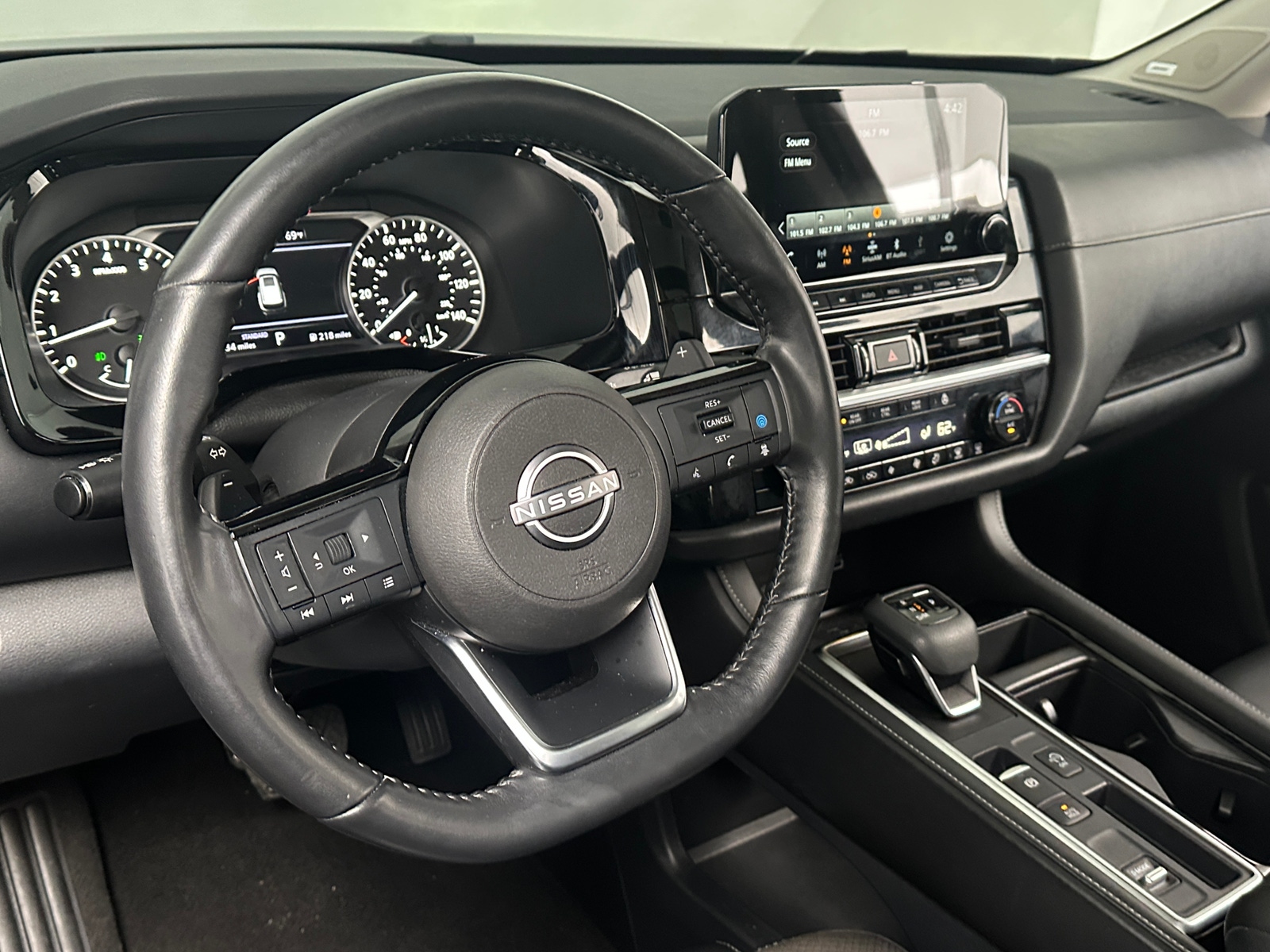 Thumbnail: 2023 Nissan Pathfinder - 4