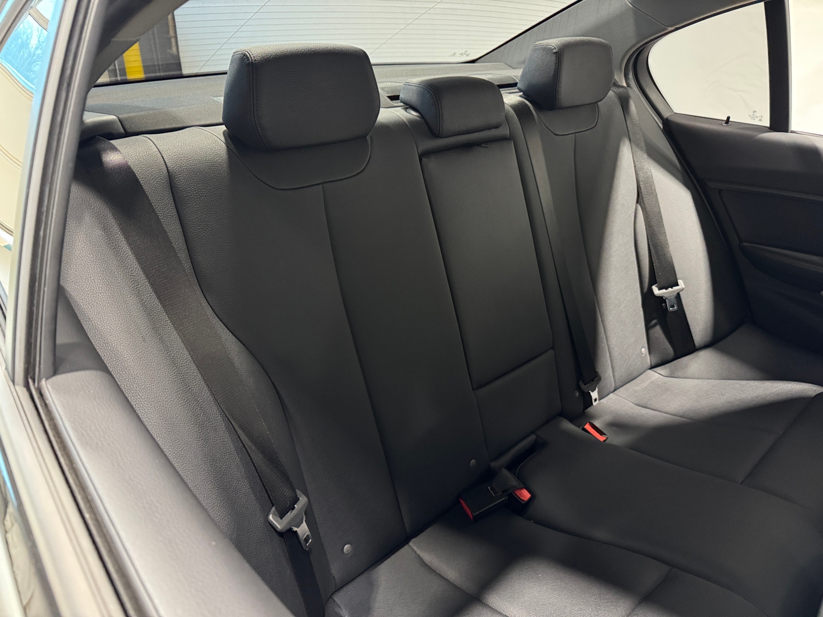 Thumbnail: 2017 BMW 3 Series - 5