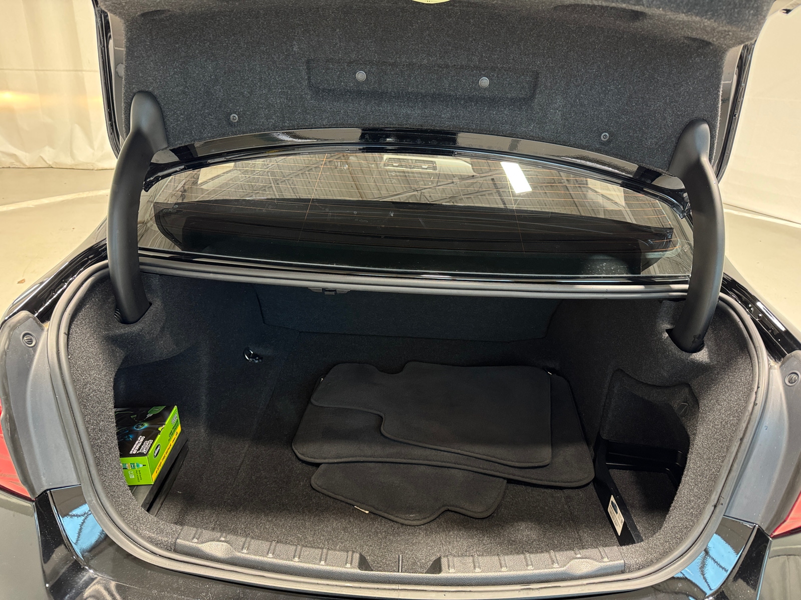 Thumbnail: 2017 BMW 3 Series - 6