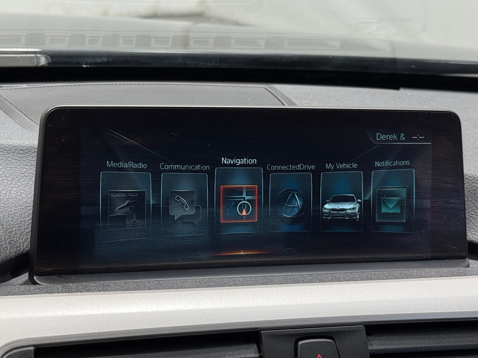 Thumbnail: 2017 BMW 3 Series - 3