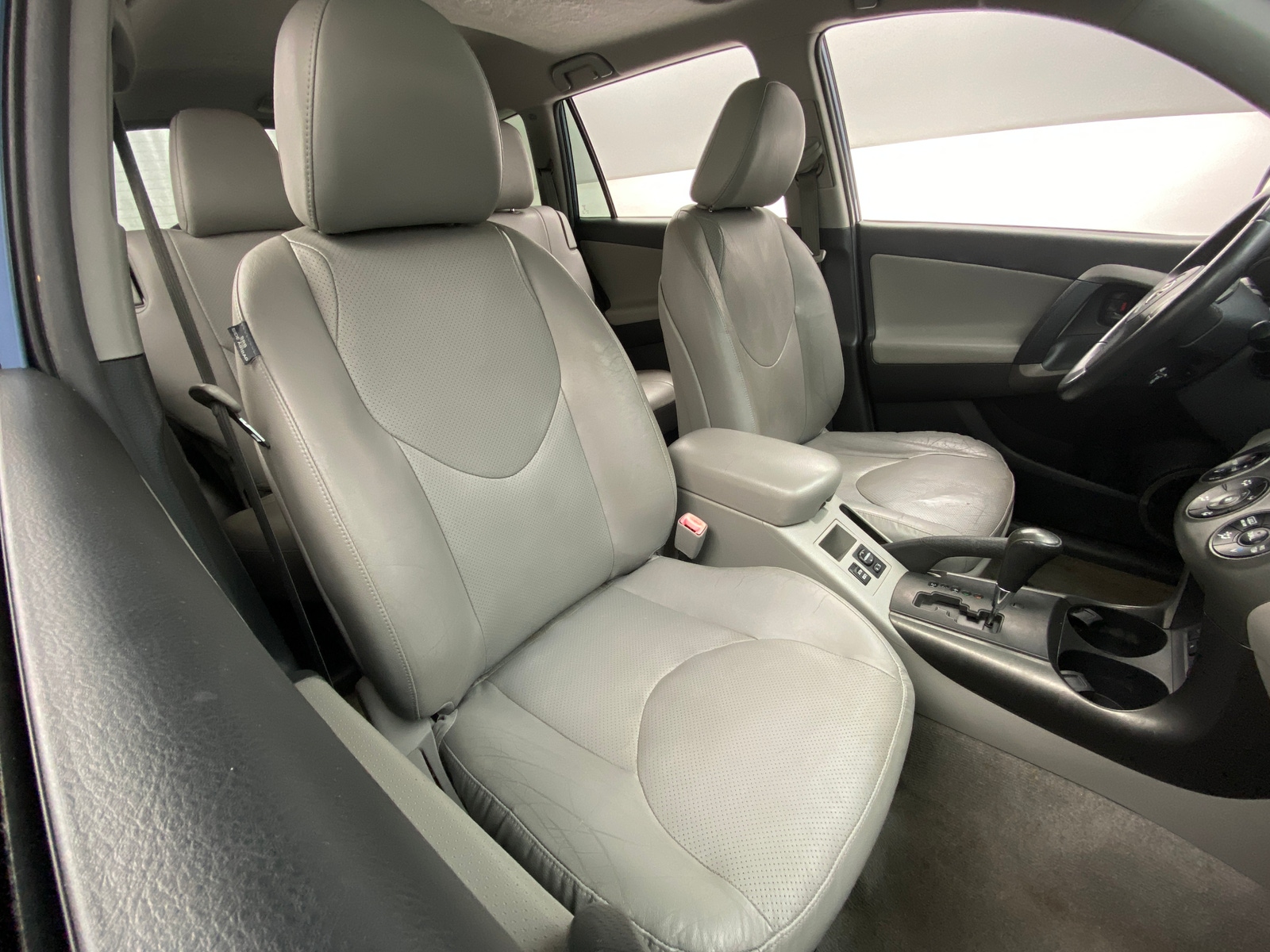 Thumbnail: 2012 Toyota RAV4 - 2