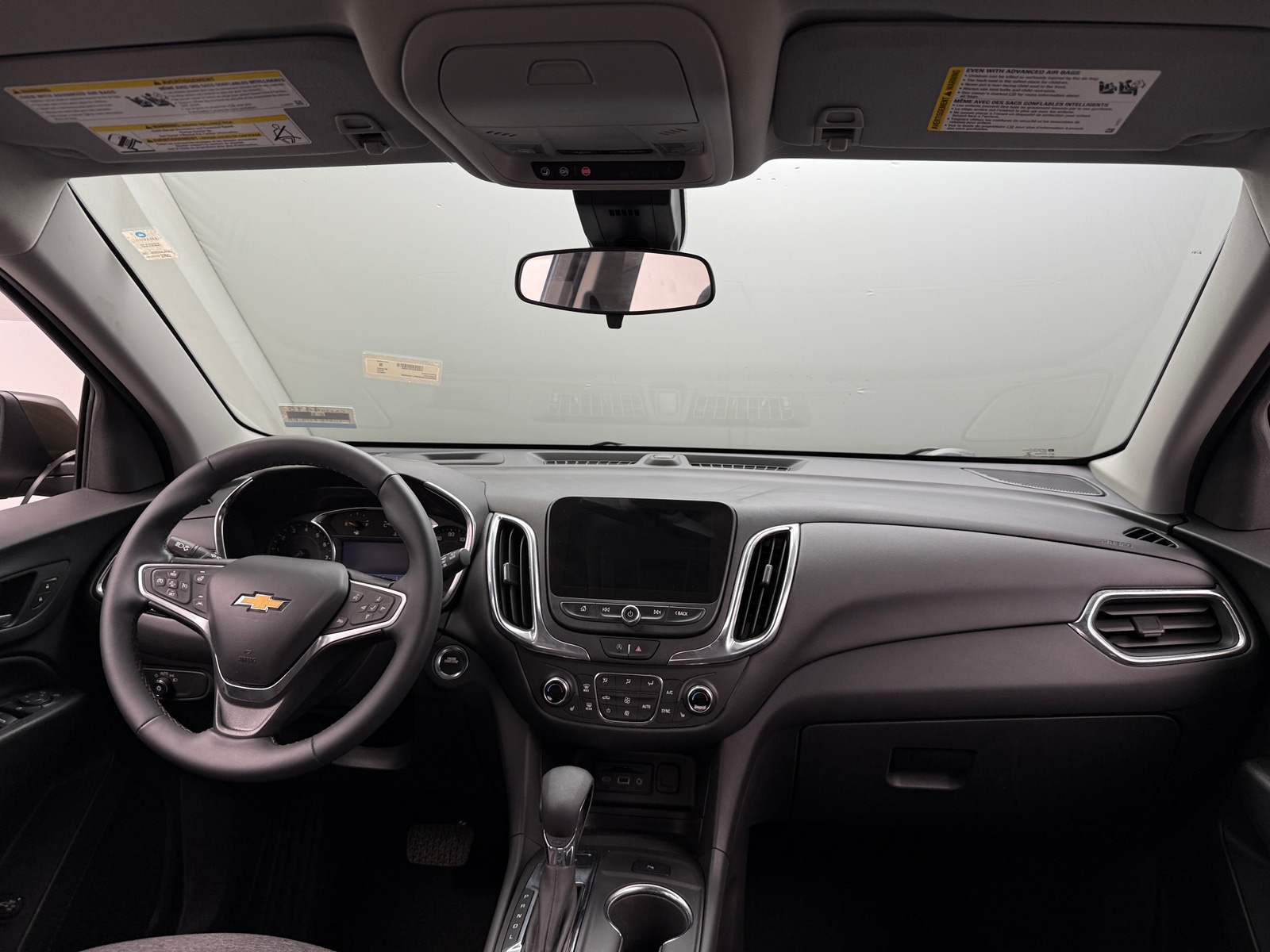 Thumbnail: 2023 Chevrolet Equinox - 3