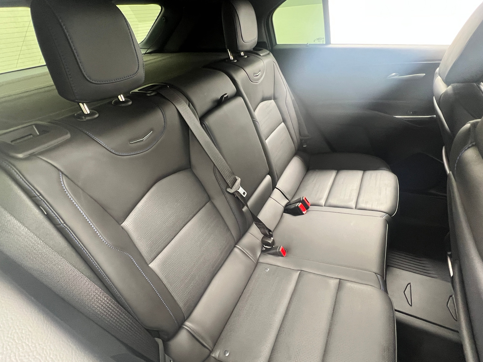 Thumbnail: 2025 Cadillac XT4 - 5