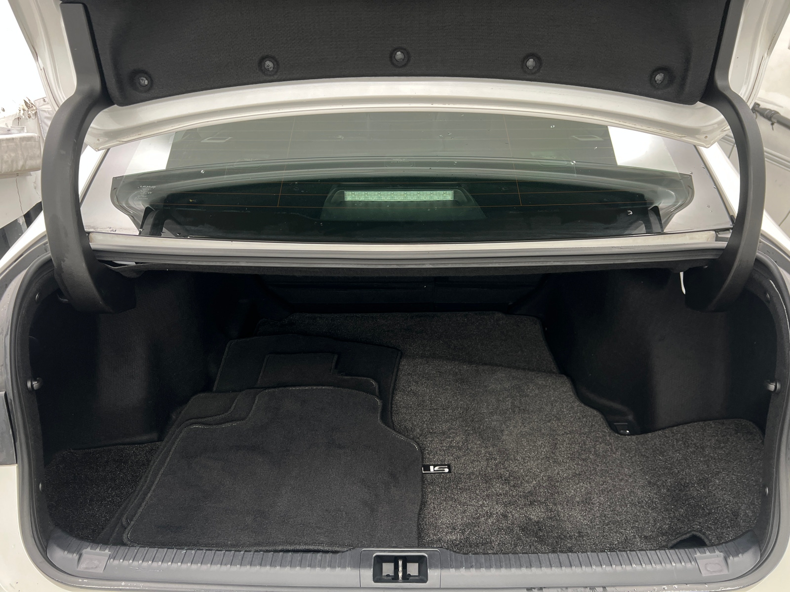 Thumbnail: 2021 Lexus IS - 6