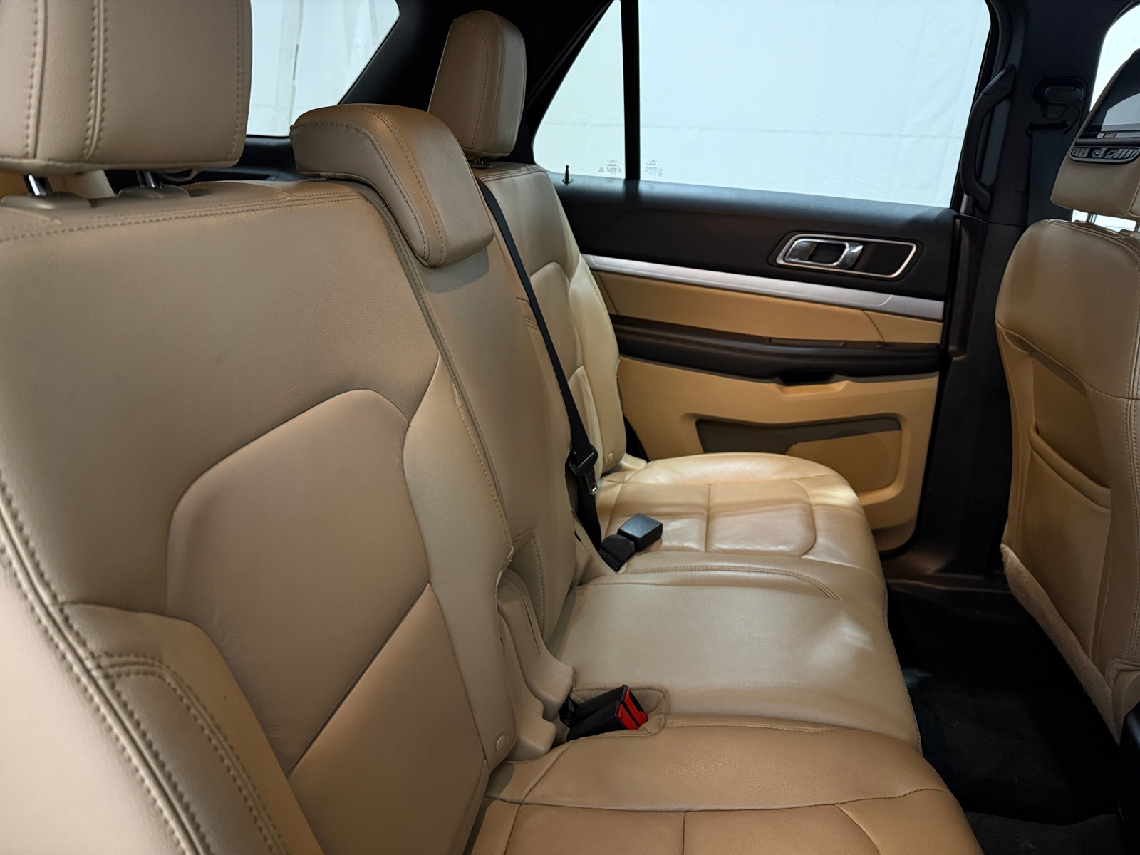 Thumbnail: 2016 Ford Explorer - 6