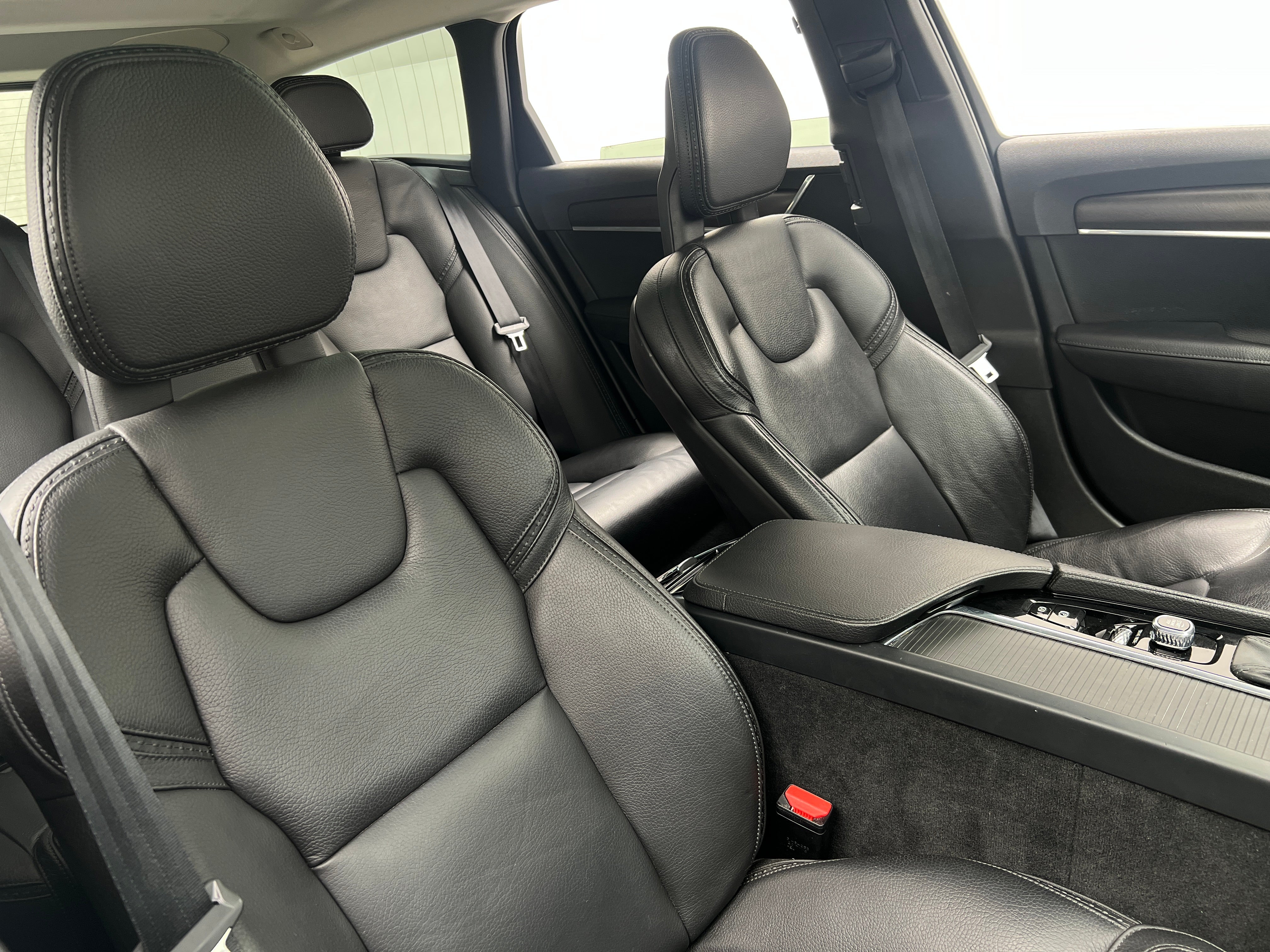 2018 Volvo V90 Cross Country