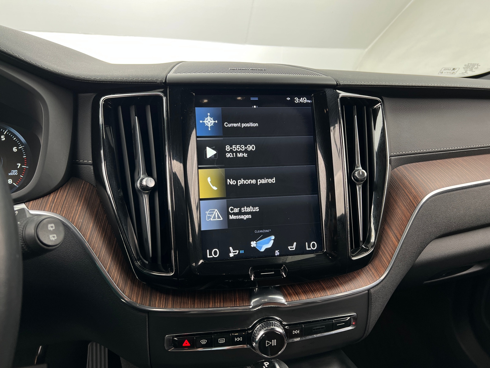 Thumbnail: 2020 Volvo XC60 - 3