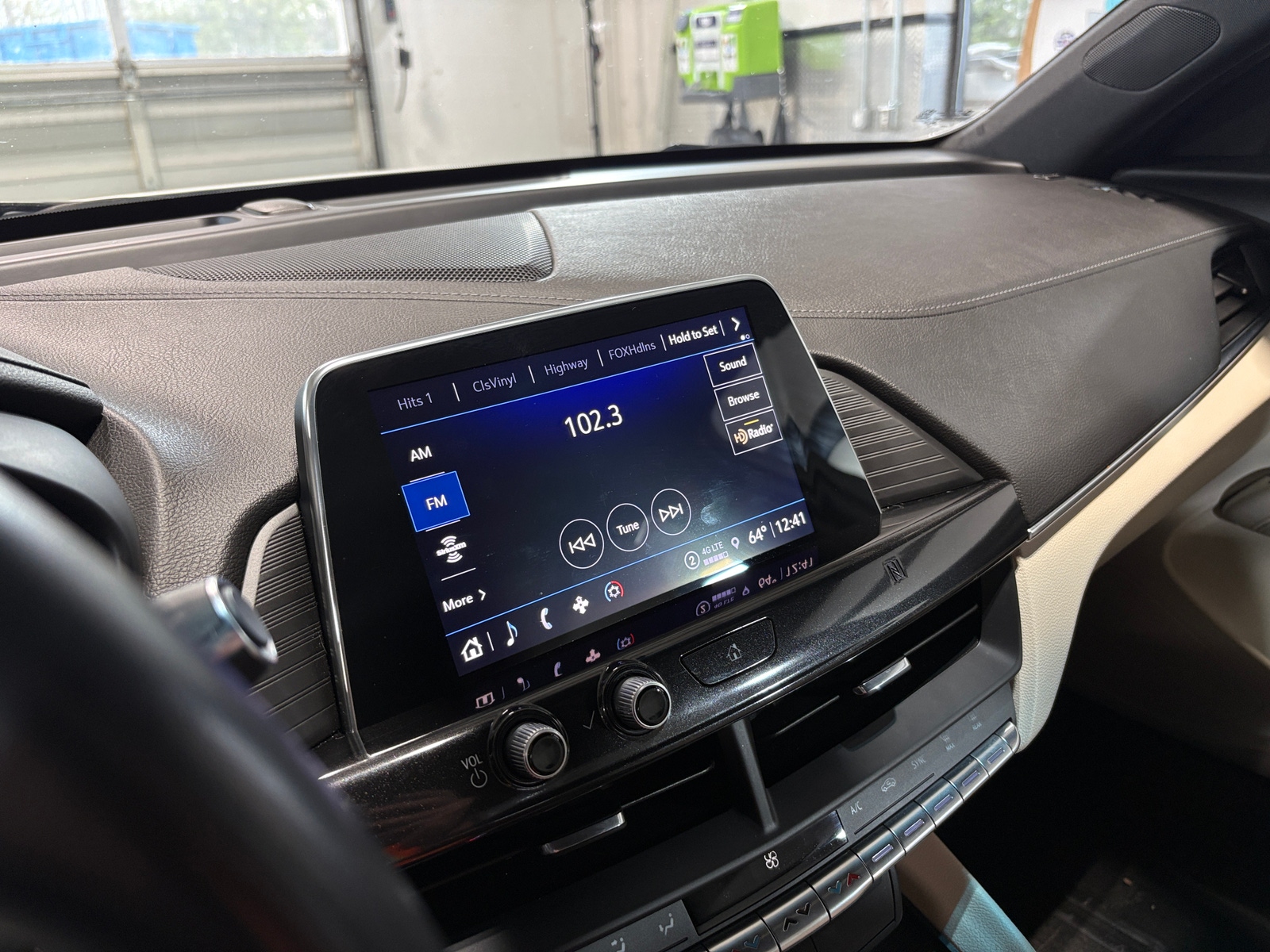 Thumbnail: 2021 Cadillac CT4 - 3