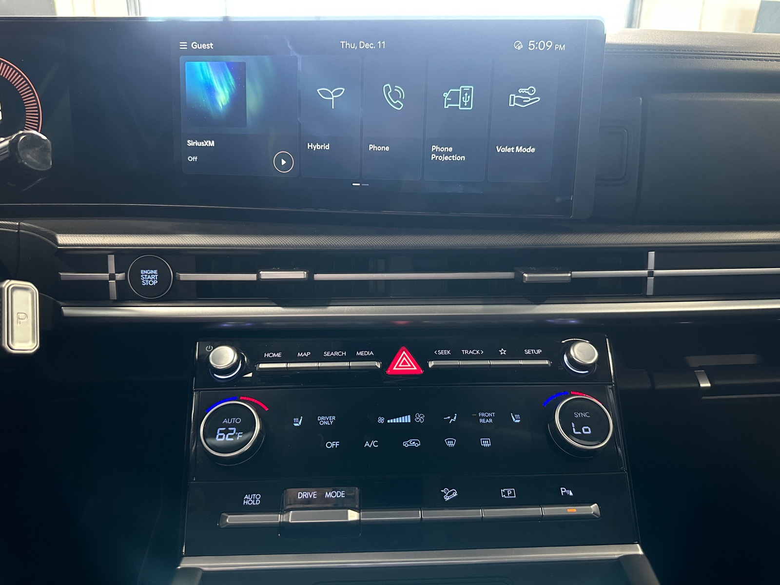 Thumbnail: 2025 Hyundai Santa Fe - 3