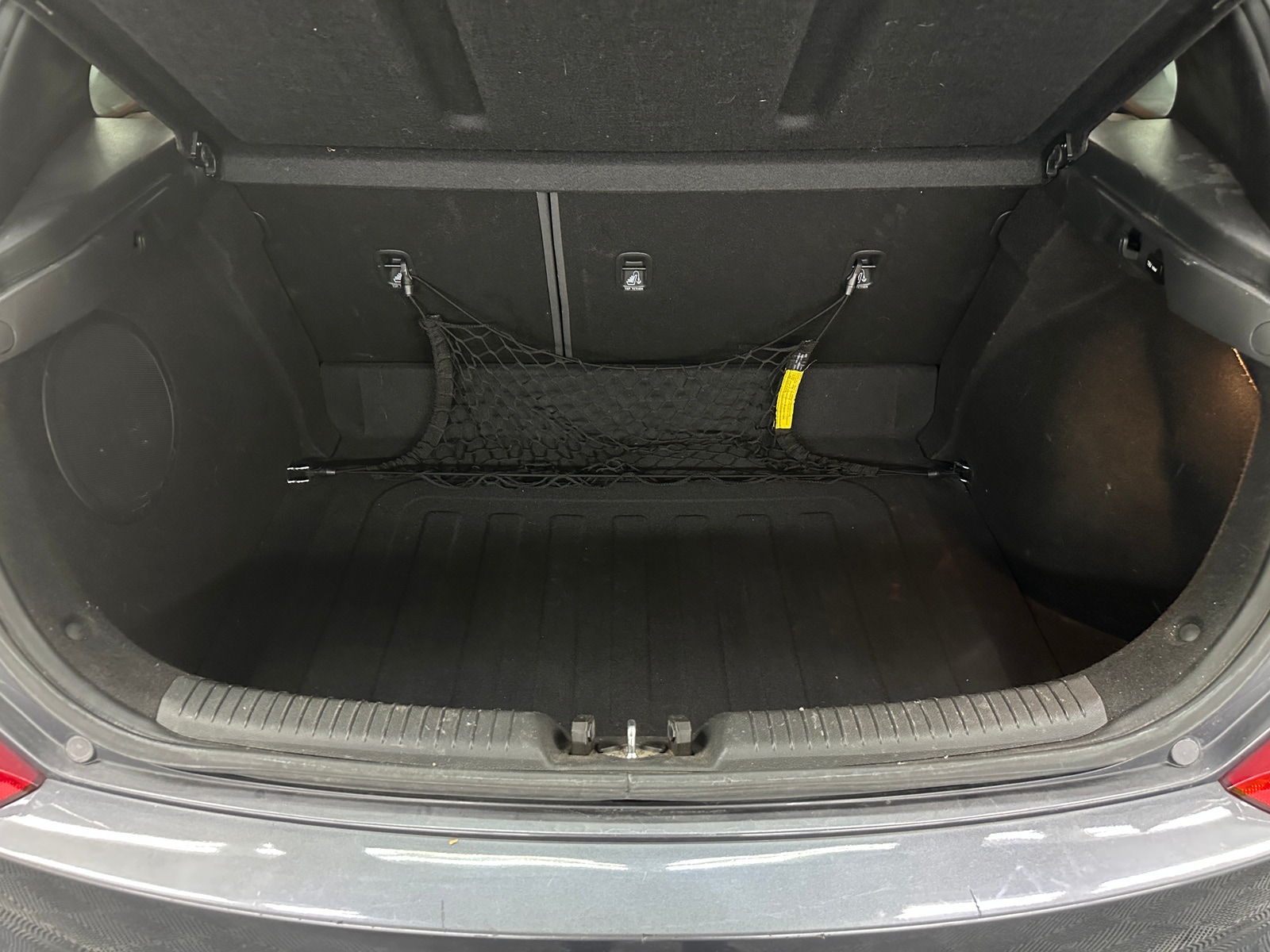 Thumbnail: 2018 Hyundai Elantra - 6