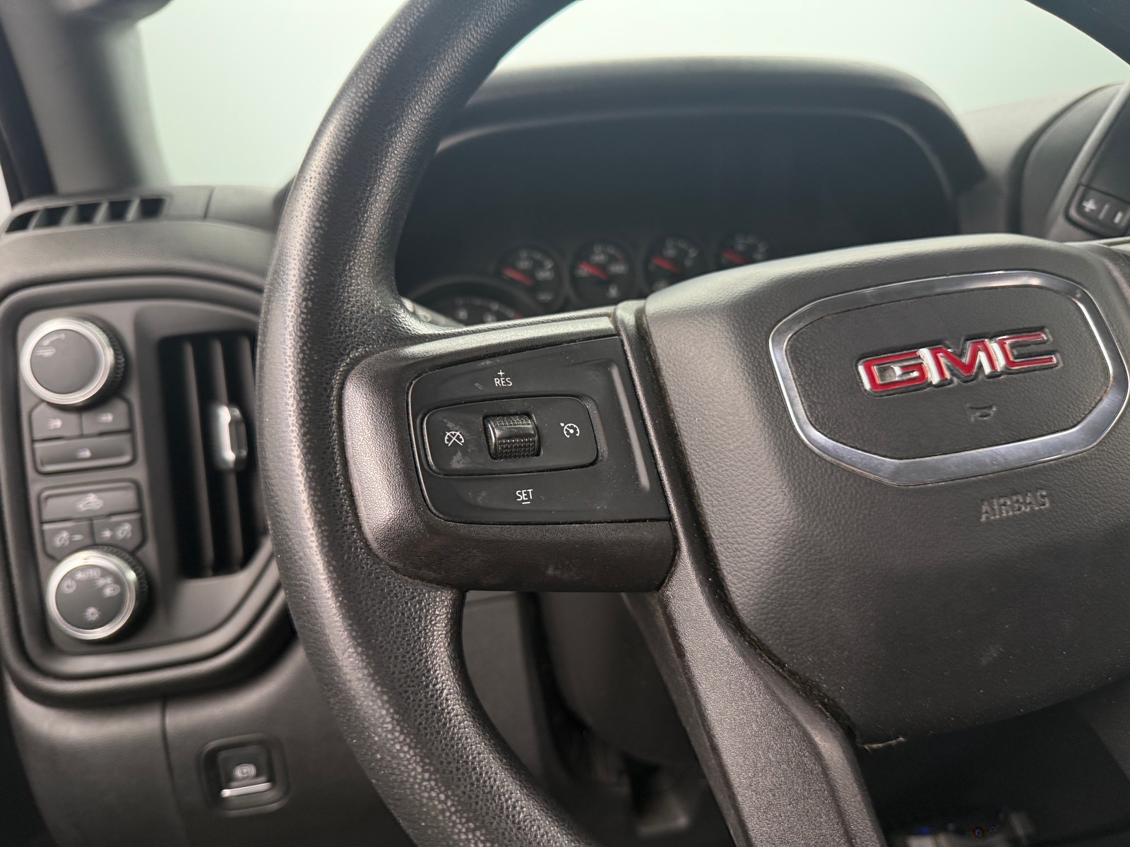 Thumbnail: 2021 GMC Sierra 2500 - 4